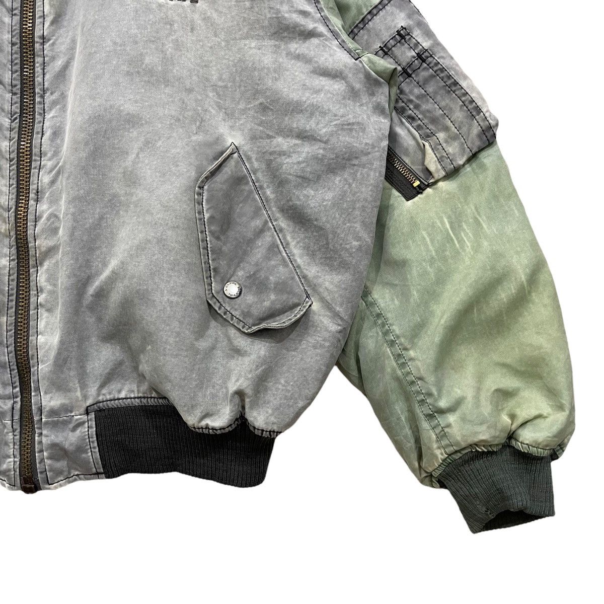 Vintage Rare Vintage Back Fire Zipper Bomber Jacket Size US L / EU 52-54 / 3 - 8 Thumbnail