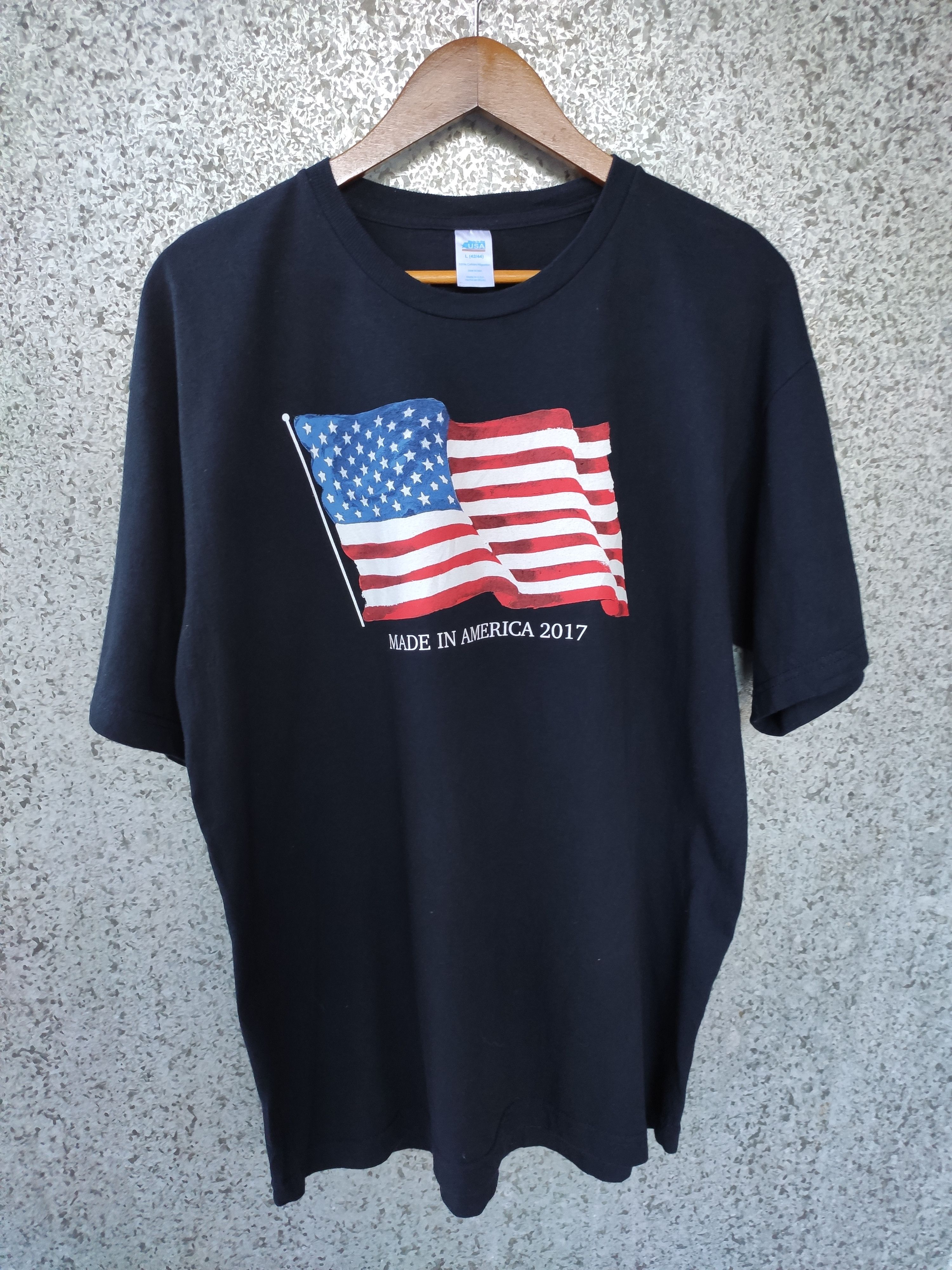 Vintage 🔥 Made in Usa t shirt USA flag USA pride Size US L / EU 52-54 / 3 - 1 Thumbnail