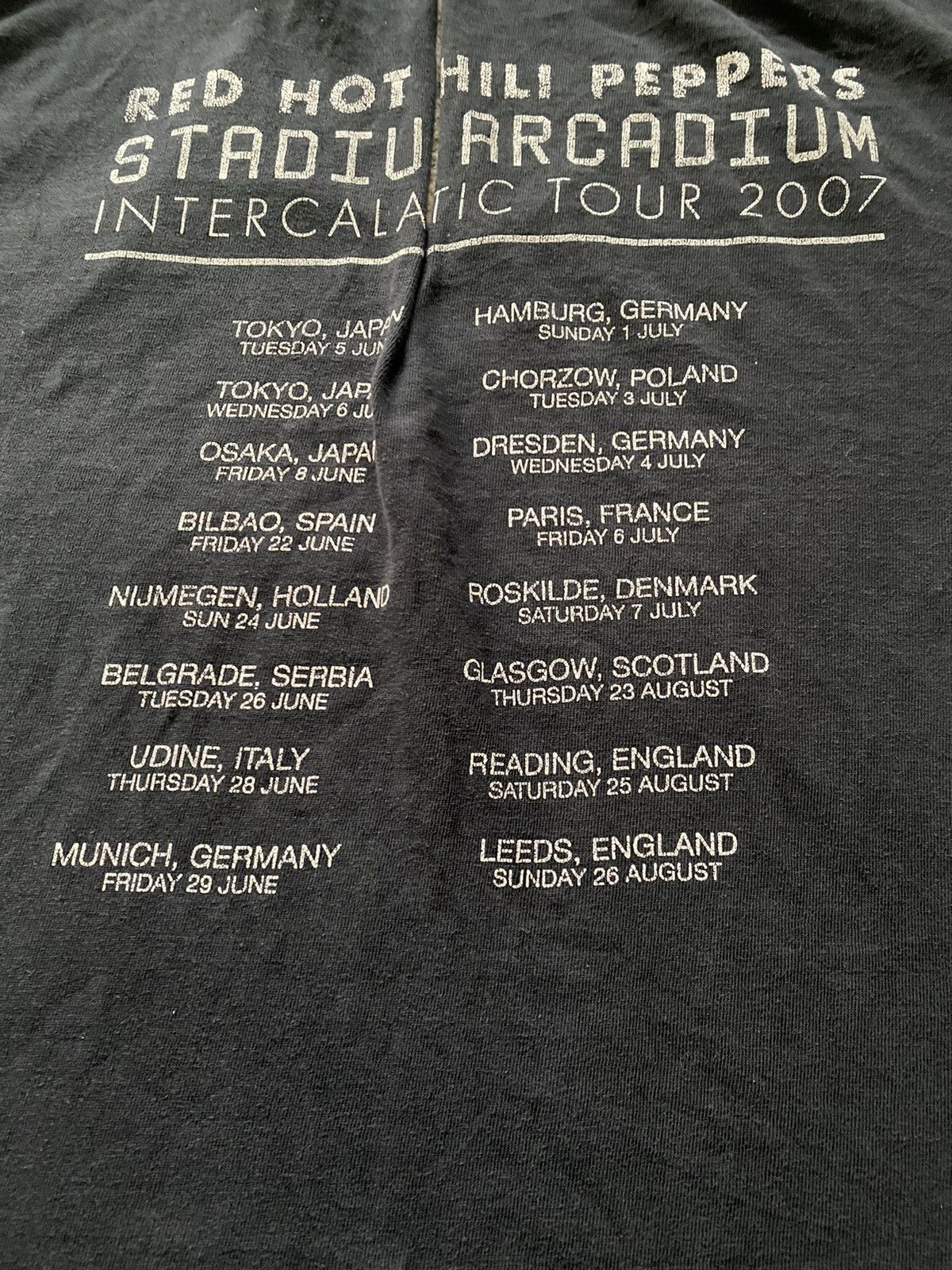 Band Tees Vintage RED HOT CHILI PEPPERS Thrashed Distressed Size US M / EU 48-50 / 2 - 6 Thumbnail