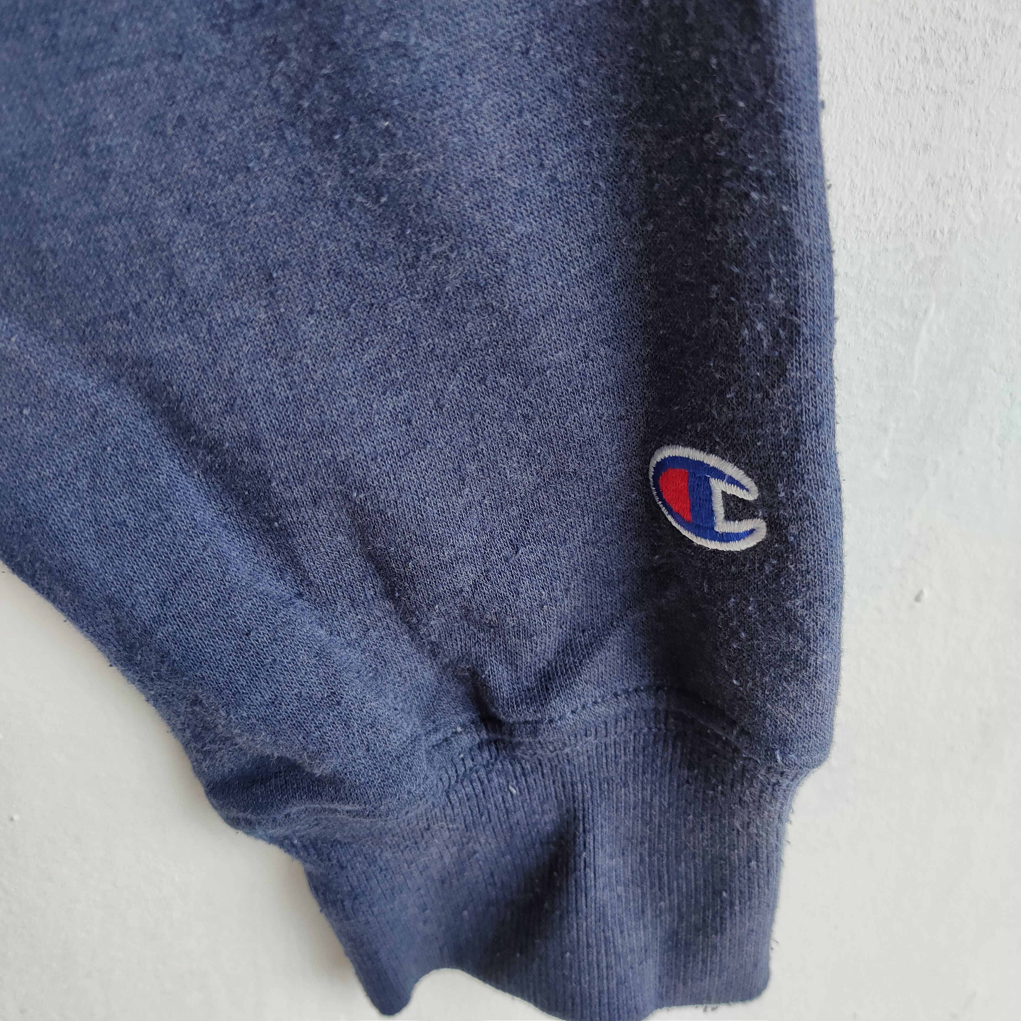 Champion CHAMPION BIG EMBROIDERY LOGO SMALL SIZE SWEATSHIRT Size US S / EU 44-46 / 1 - 4 Thumbnail