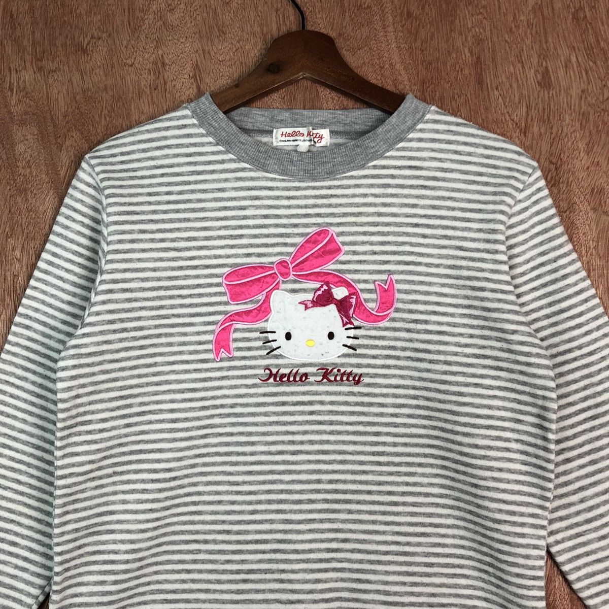 Cartoon Network Hello Kitty Stripes White Grey Sweatshirt #6014 Size M / US 6-8 / IT 42-44 - 2 Thumbnail