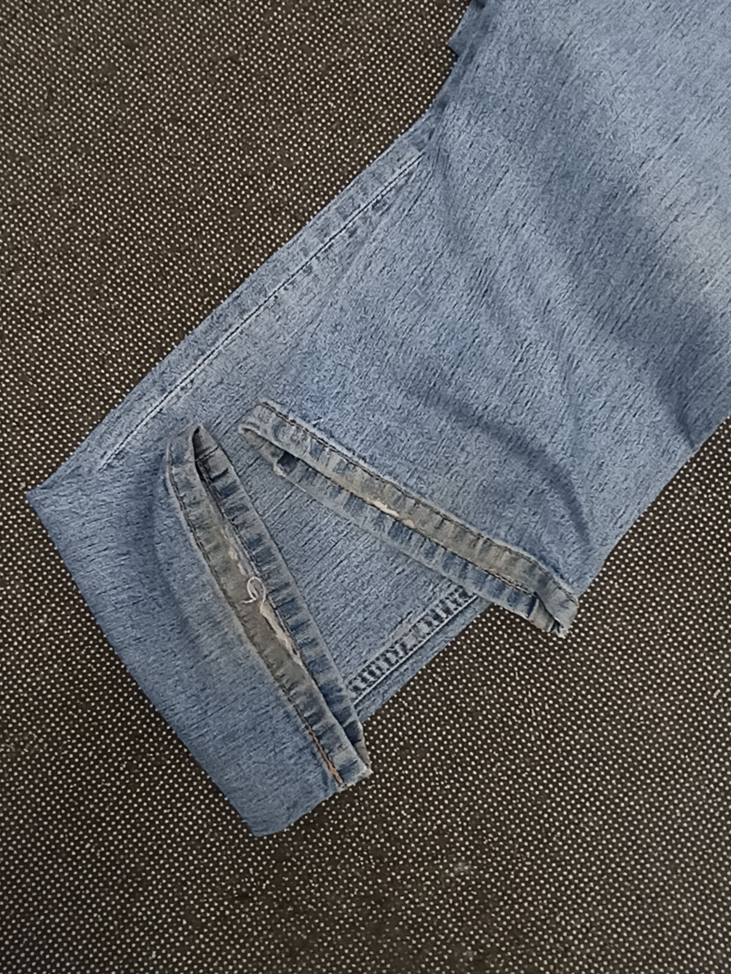 VINTAGE LEVIS 505 BLUE WASH JEANS -J328