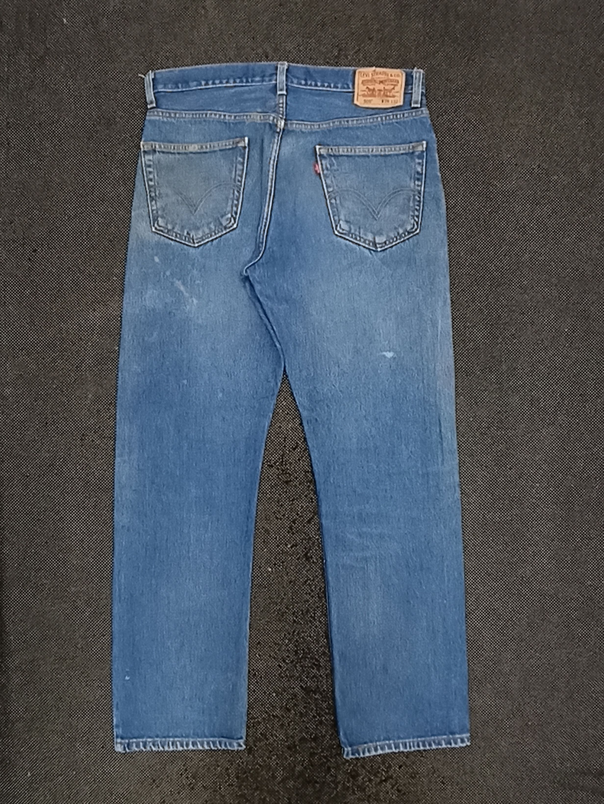 Jean × Levi's × Vintage VINTAGE LEVIS 505 DISTRESSED BLUE WASH JEANS -J329 Size US 36 / EU 52 - 2 Thumbnail