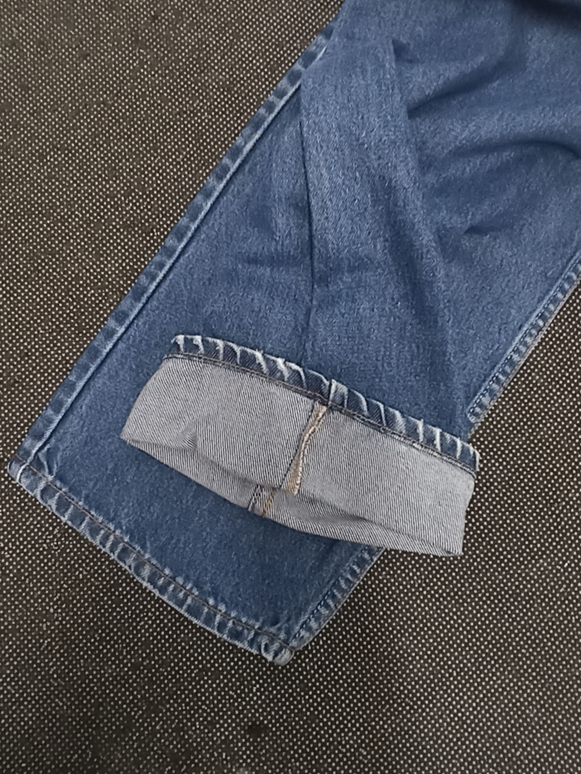 Jean × Levi's × Vintage VINTAGE LEVIS 505 BLUE WASH JEANS -J330 Size US 35 - 7 Thumbnail