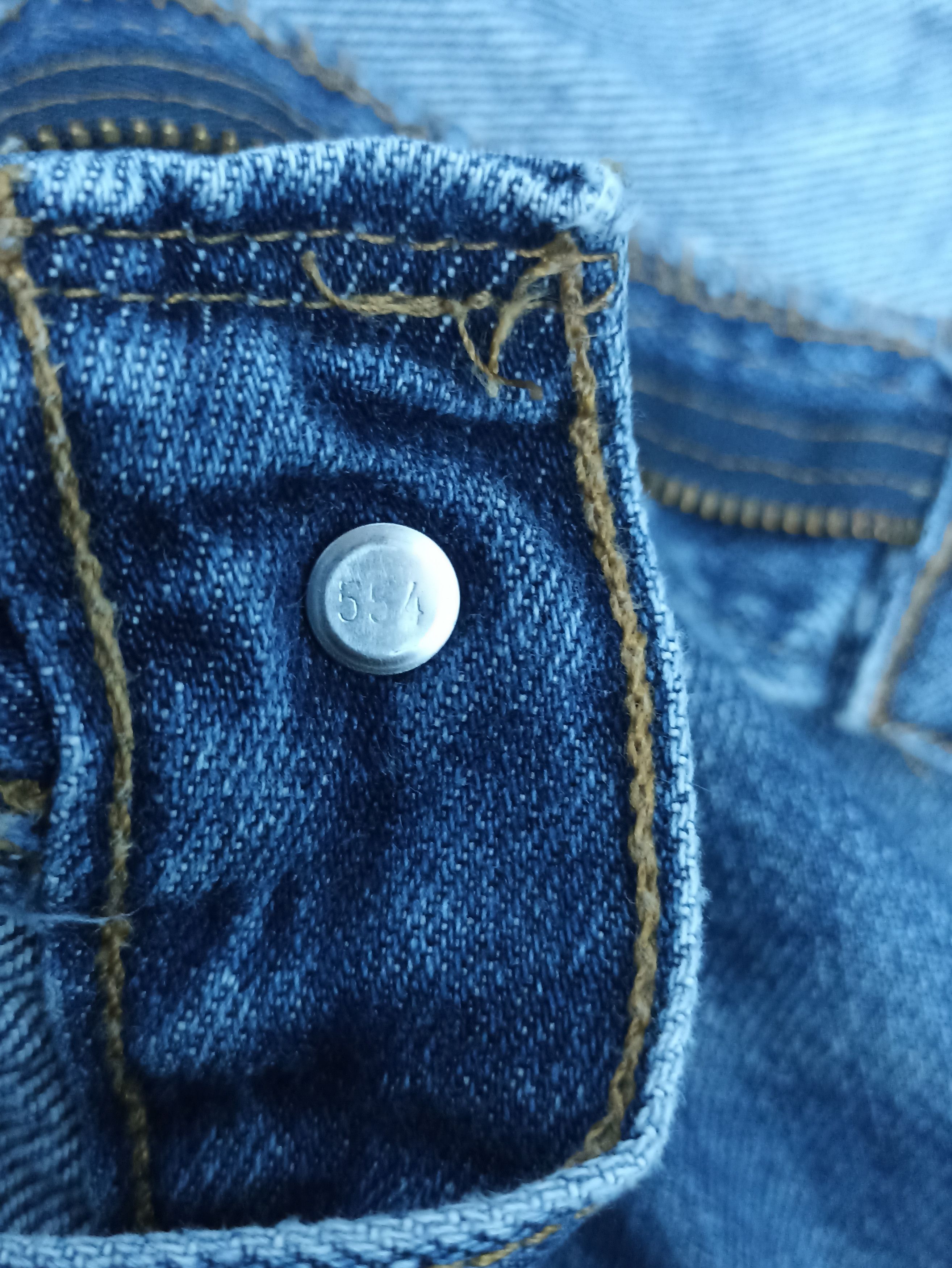 Jean × Levi's × Vintage VINTAGE LEVIS 505 BLUE WASH JEANS -J330 Size US 35 - 4 Thumbnail