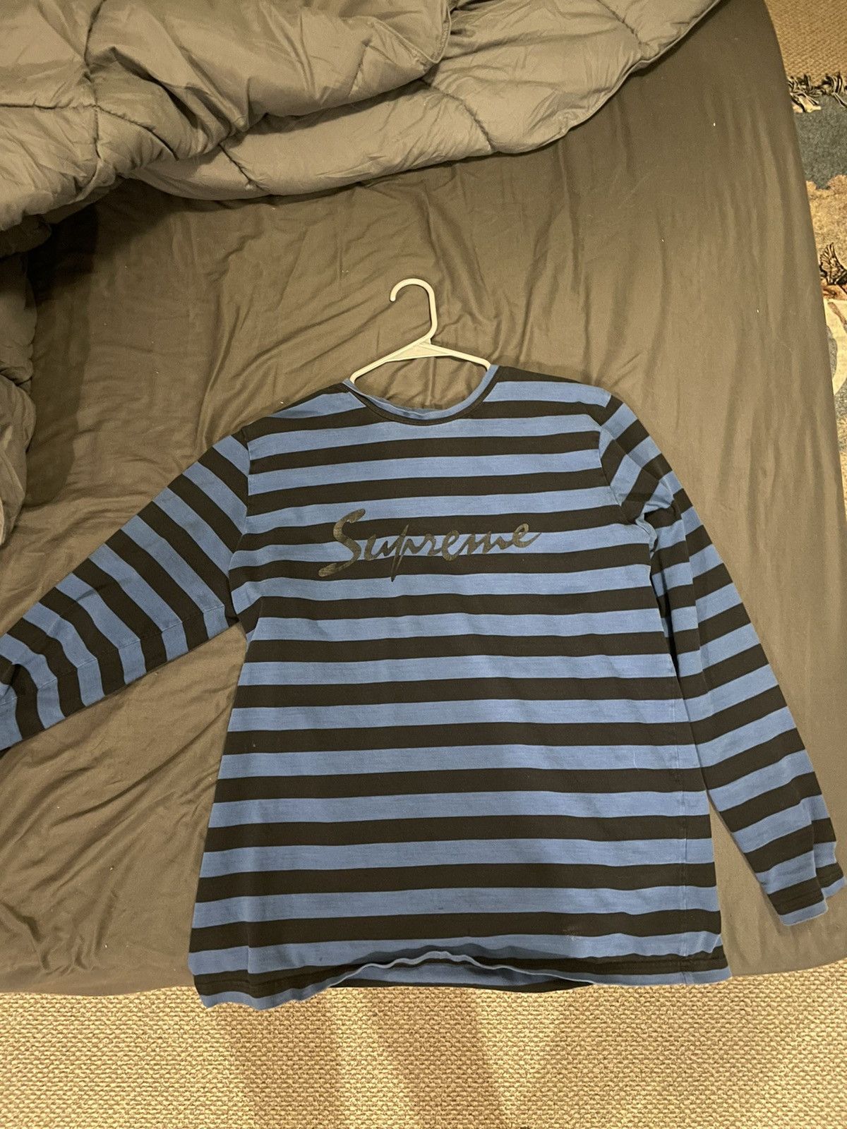 supreme shooting sleeve