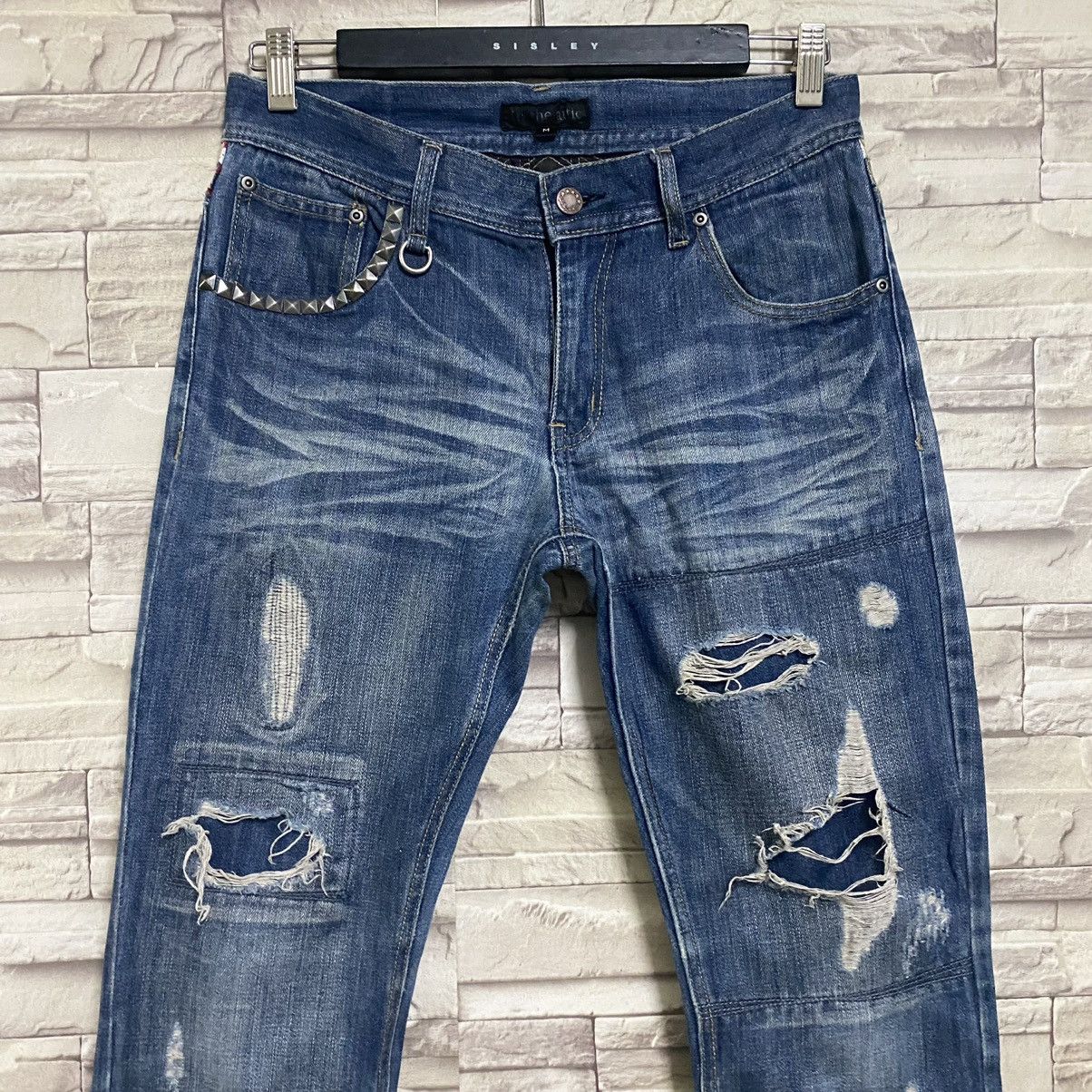 In The Attic IN THE ATTIC Distressed Jeans British Flag Size US 30 / EU 46 - 4 Thumbnail