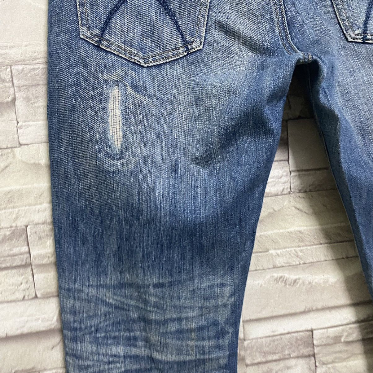 In The Attic IN THE ATTIC Distressed Jeans British Flag Size US 30 / EU 46 - 13 Thumbnail