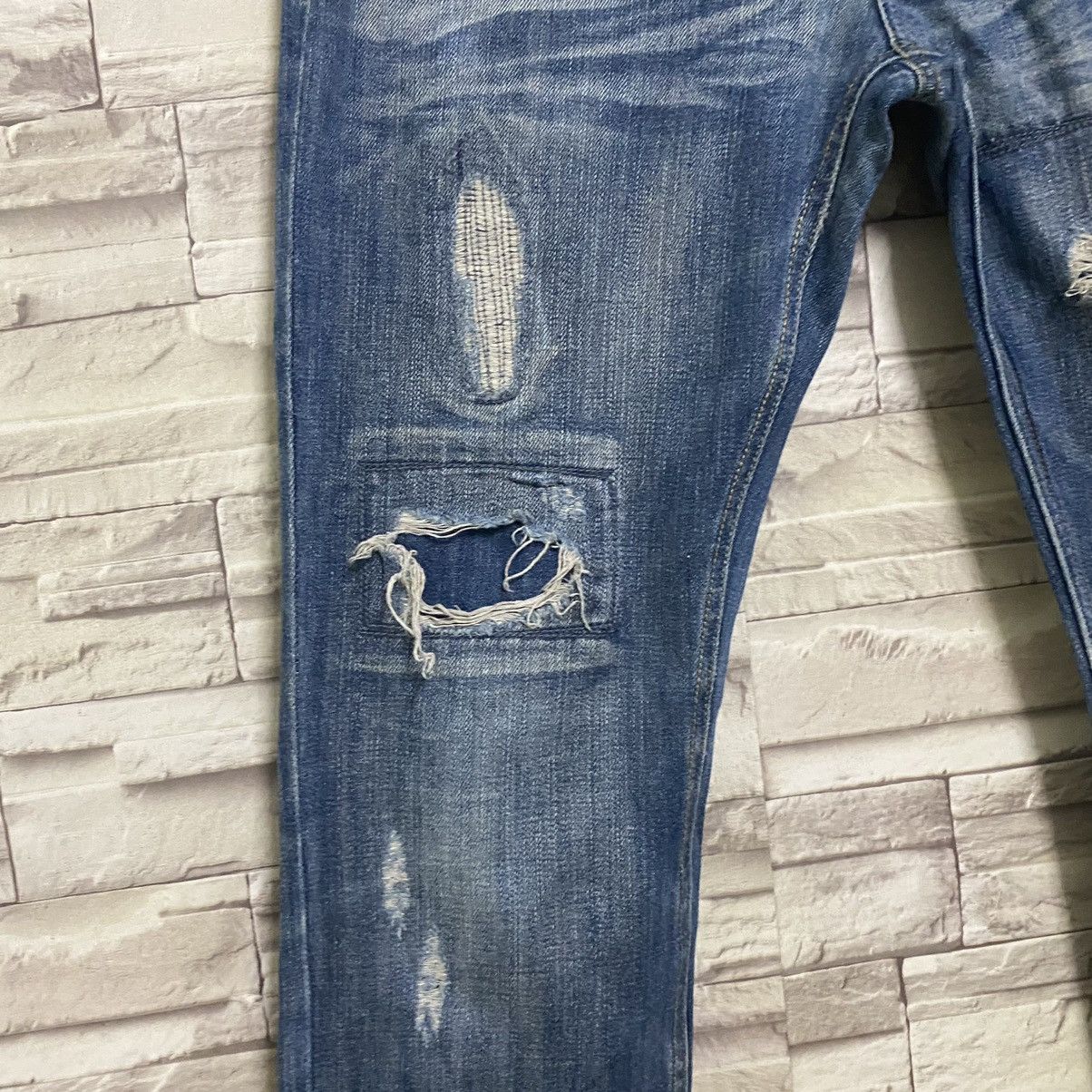 In The Attic IN THE ATTIC Distressed Jeans British Flag Size US 30 / EU 46 - 7 Thumbnail