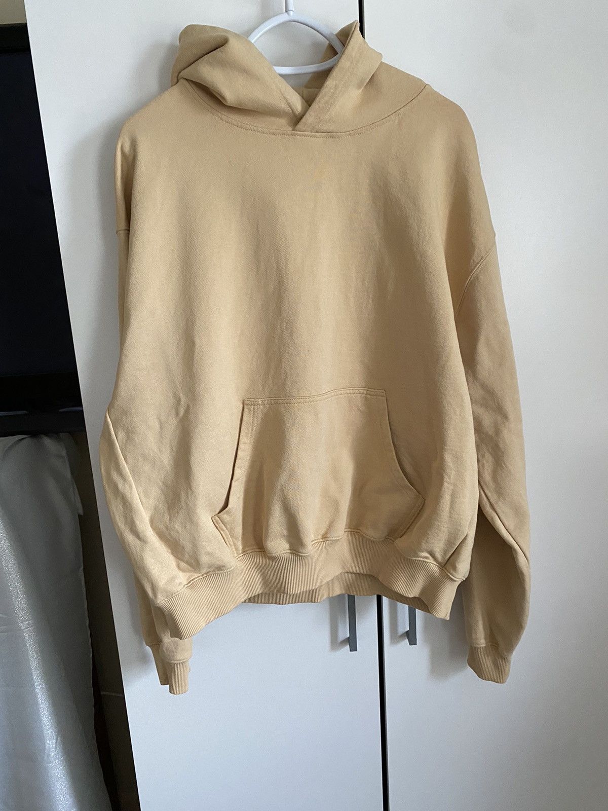 Other Beige Hoodie Size US L / EU 52-54 / 3 - 1 Thumbnail