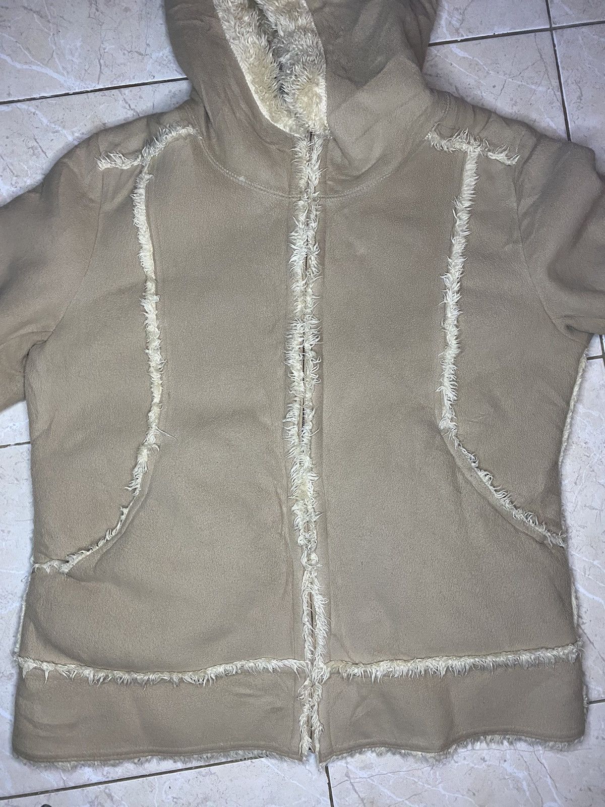 Uniqlo Uniqlo Fleece Hooded Zipper Sweater Jacket Size M / US 6-8 / IT 42-44 - 3 Thumbnail