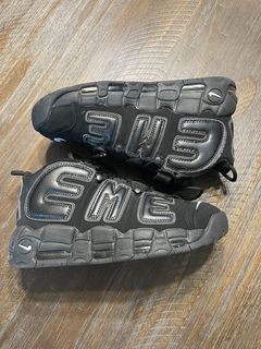 Black hotsell supreme uptempo