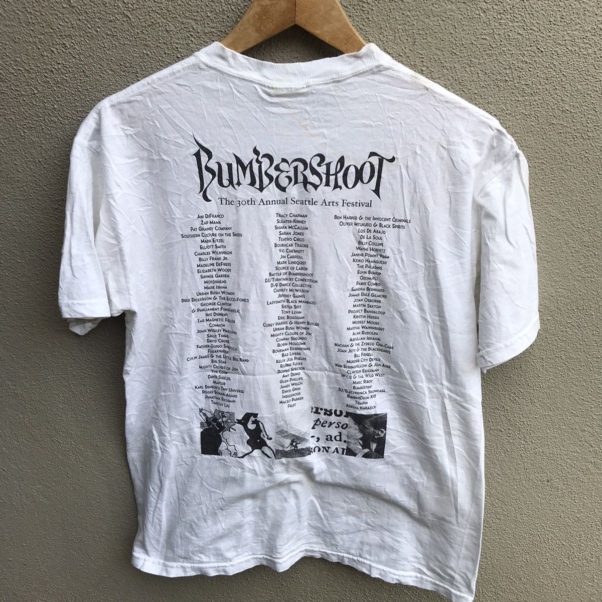 Band Tees Vintage BUMBERSHOOT art festival music tee Size US M / EU 48-50 / 2 - 3 Thumbnail