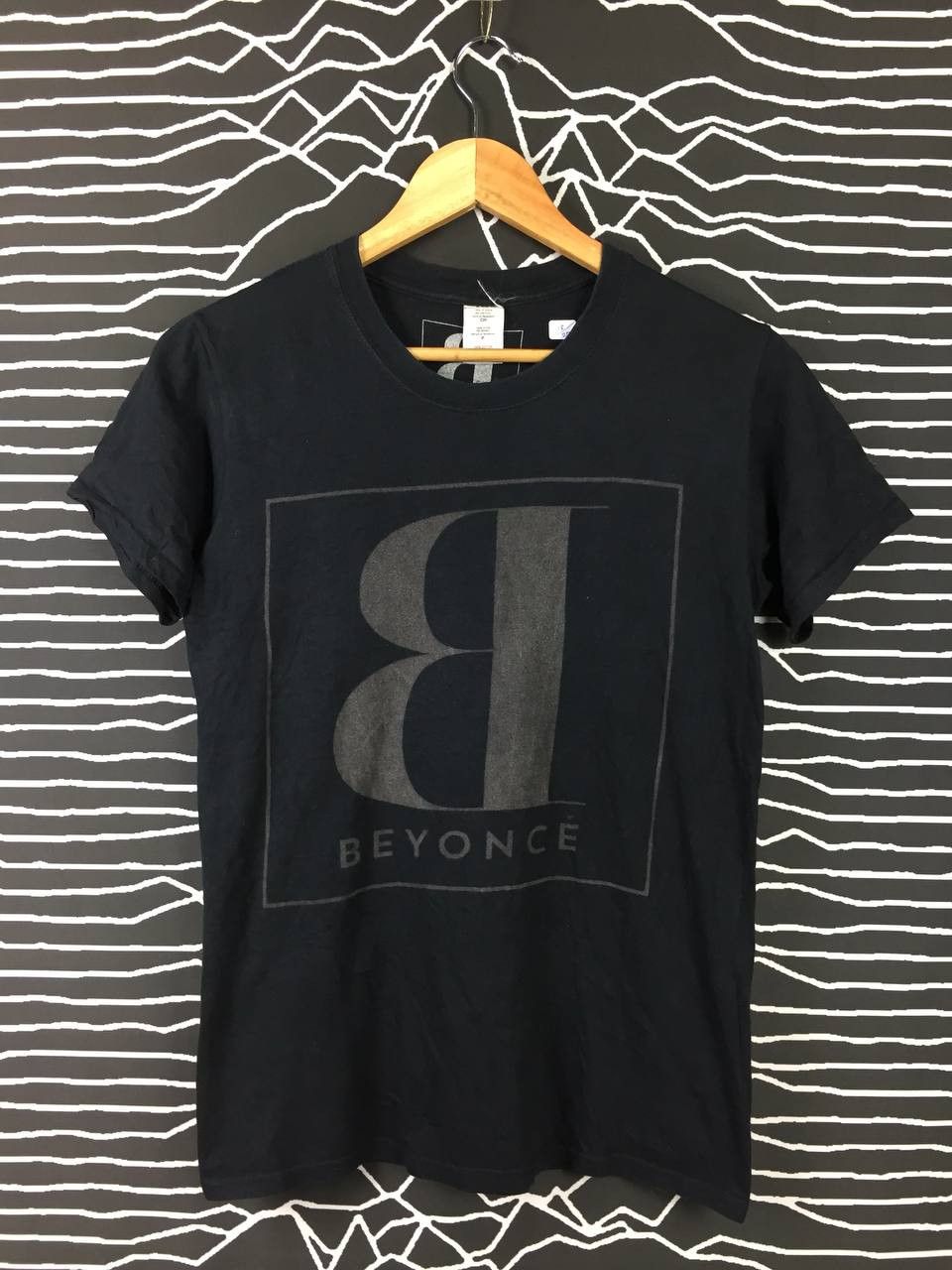 Band Tees BEYONCE Destiny Childs Parkwood Entertainment Rap Tees Size US S / EU 44-46 / 1 - 2 Thumbnail