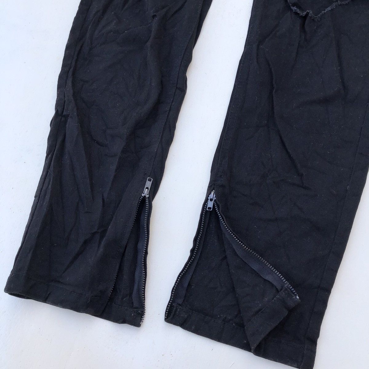 Designer × Japanese Brand Japanese Brand Kayden L Distressed Oversized Pants Size US 39 - 7 Thumbnail