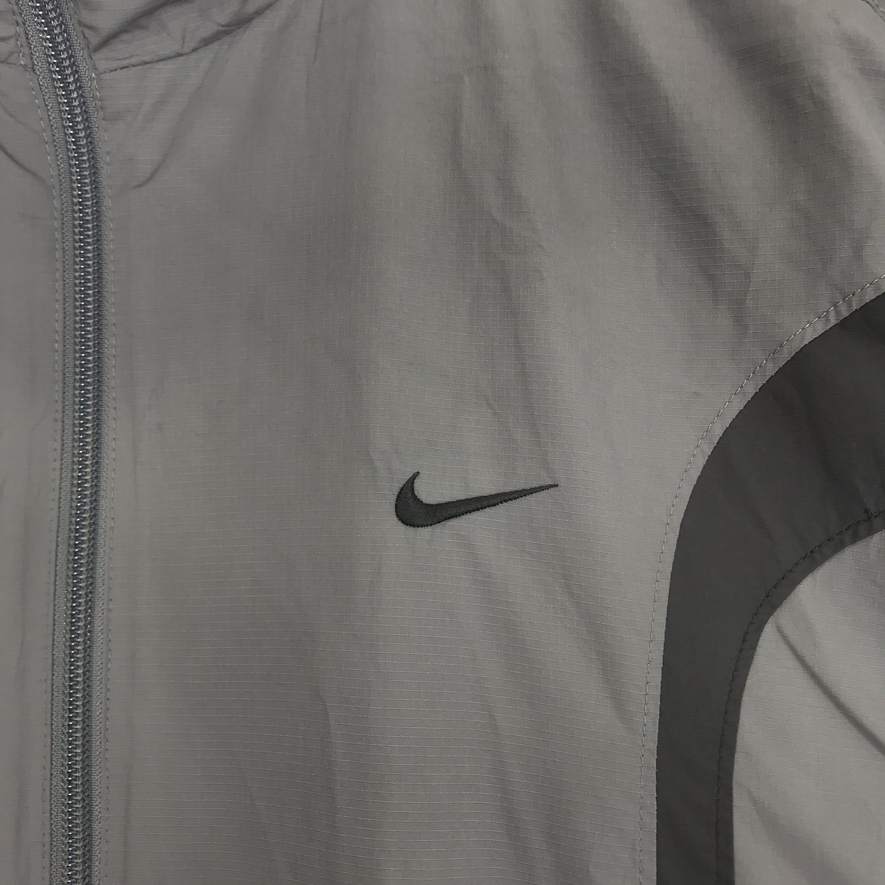 Nike Vintage Nike Windbreaker Jacket Embroidery Logo Swoosh Size US M / EU 48-50 / 2 - 4 Thumbnail