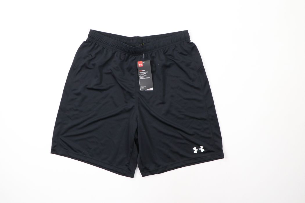 Under armour outlet loose heatgear shorts