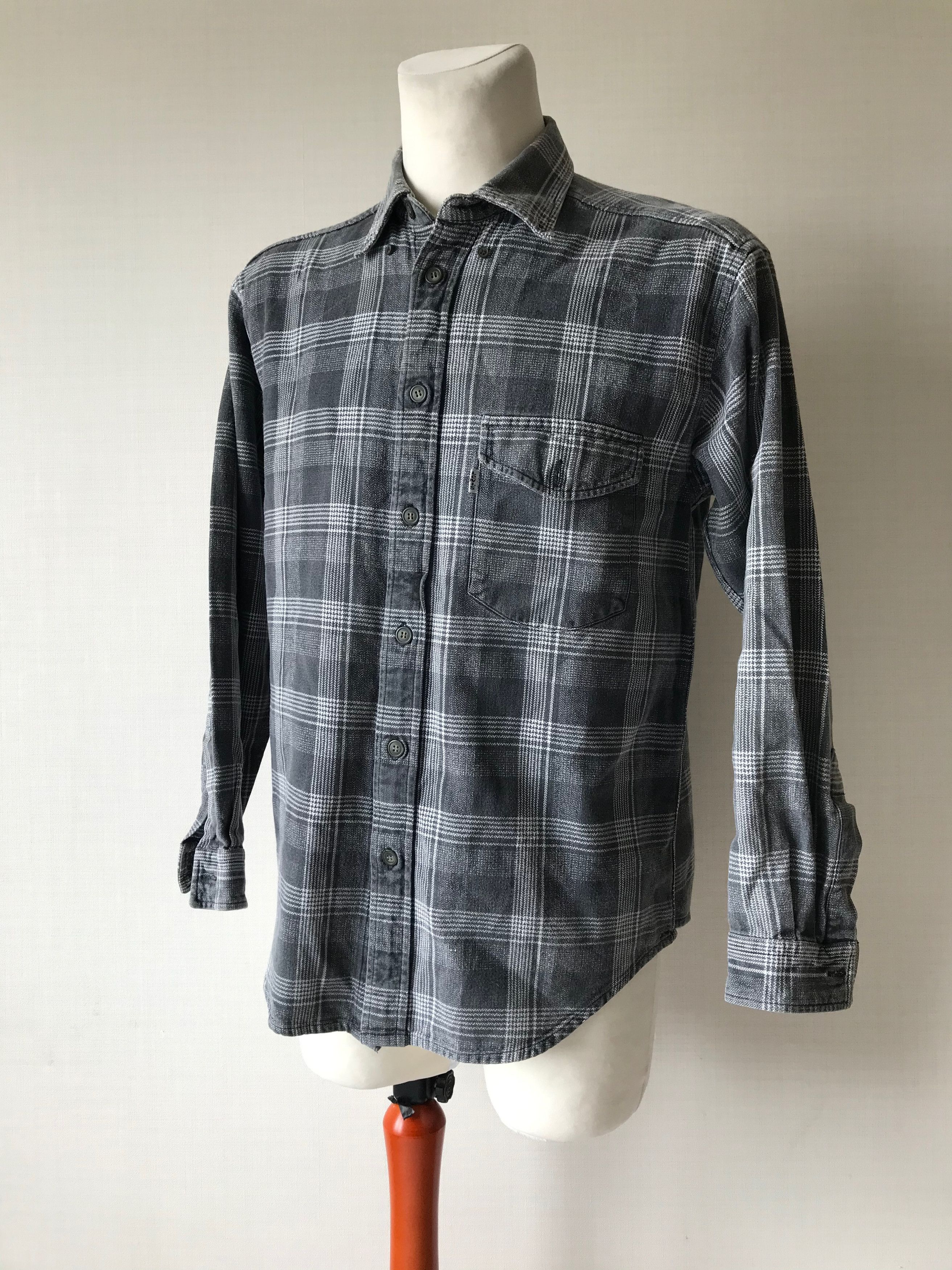 Levi's 1997 Levi's White Tab Plaid Shirt Plaid Overshirt Size US M / EU 48-50 / 2 - 7 Thumbnail