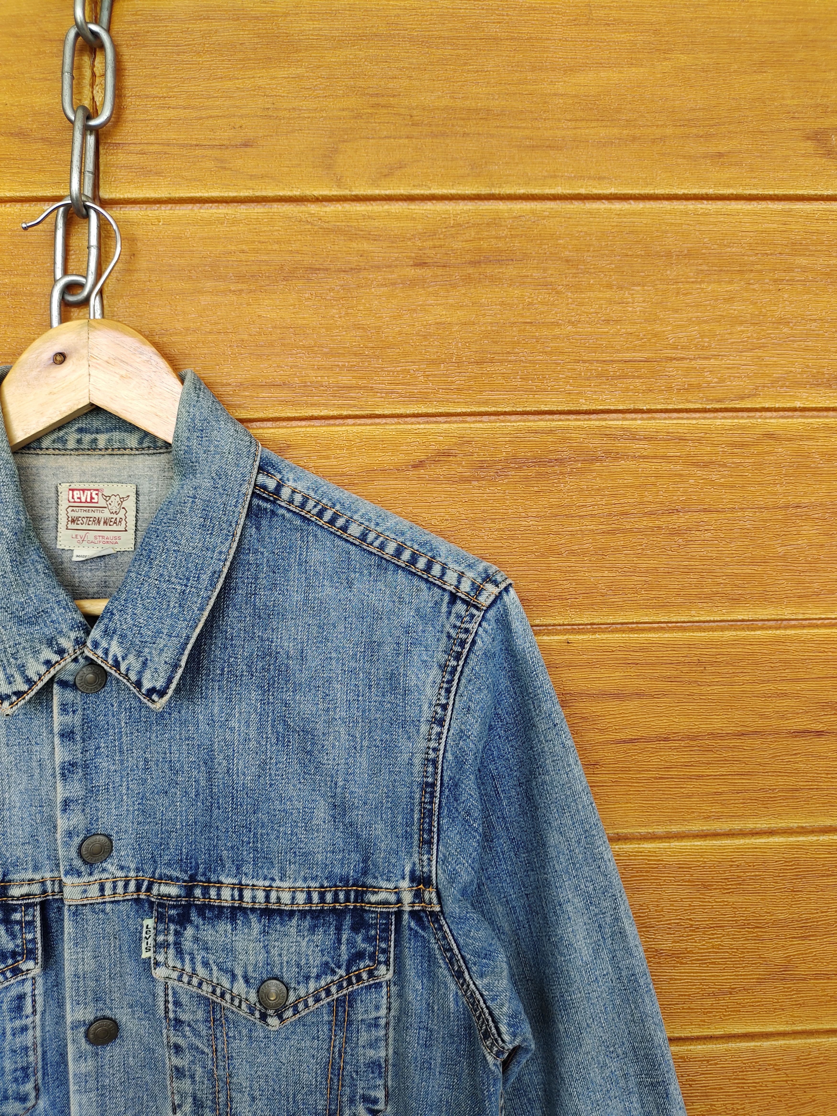 Levi's Vintage 90s Levis Distressed patina Denim Jacket Size US M / EU 48-50 / 2 - 4 Thumbnail