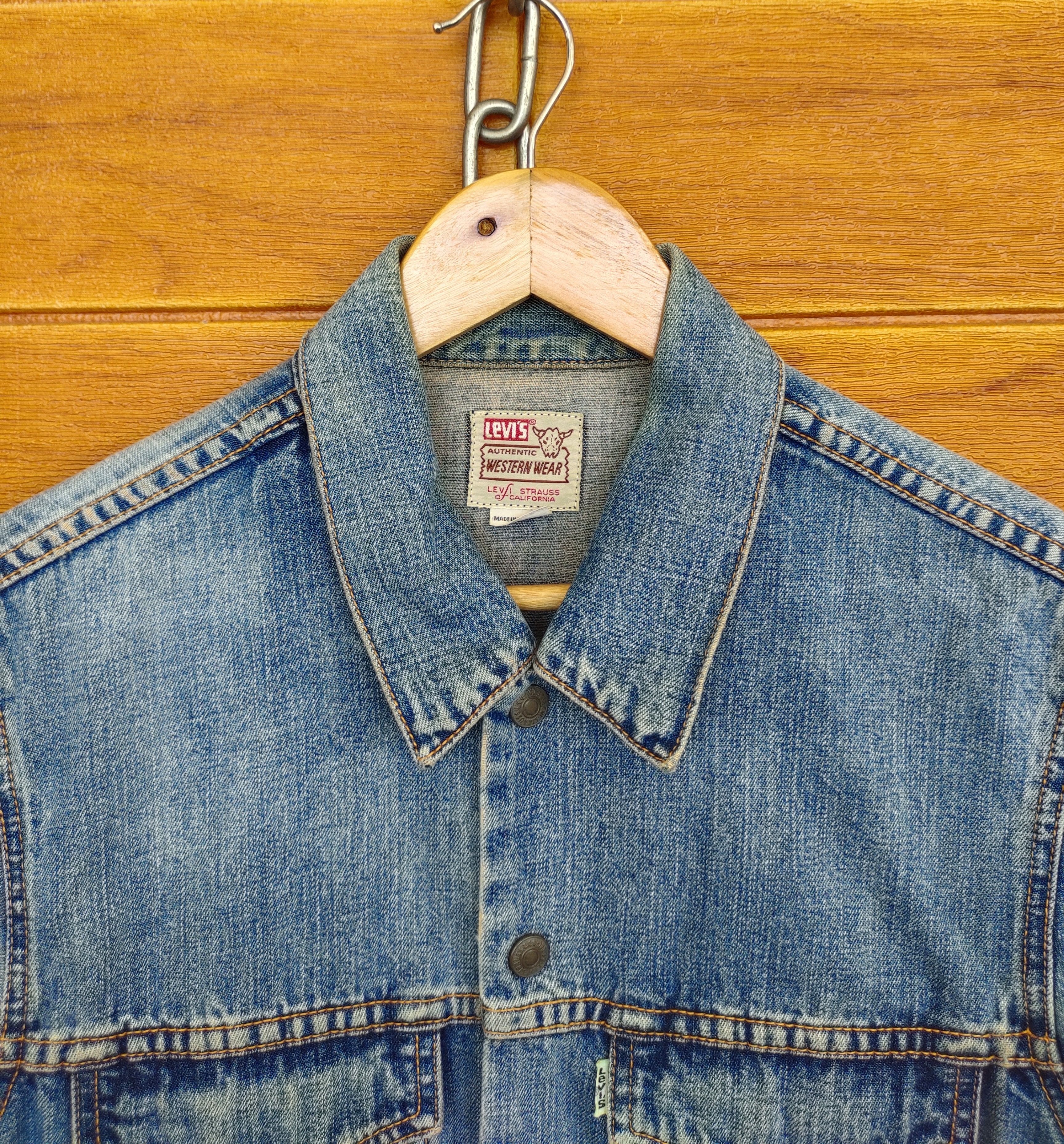 Levi's Vintage 90s Levis Distressed patina Denim Jacket Size US M / EU 48-50 / 2 - 2 Thumbnail