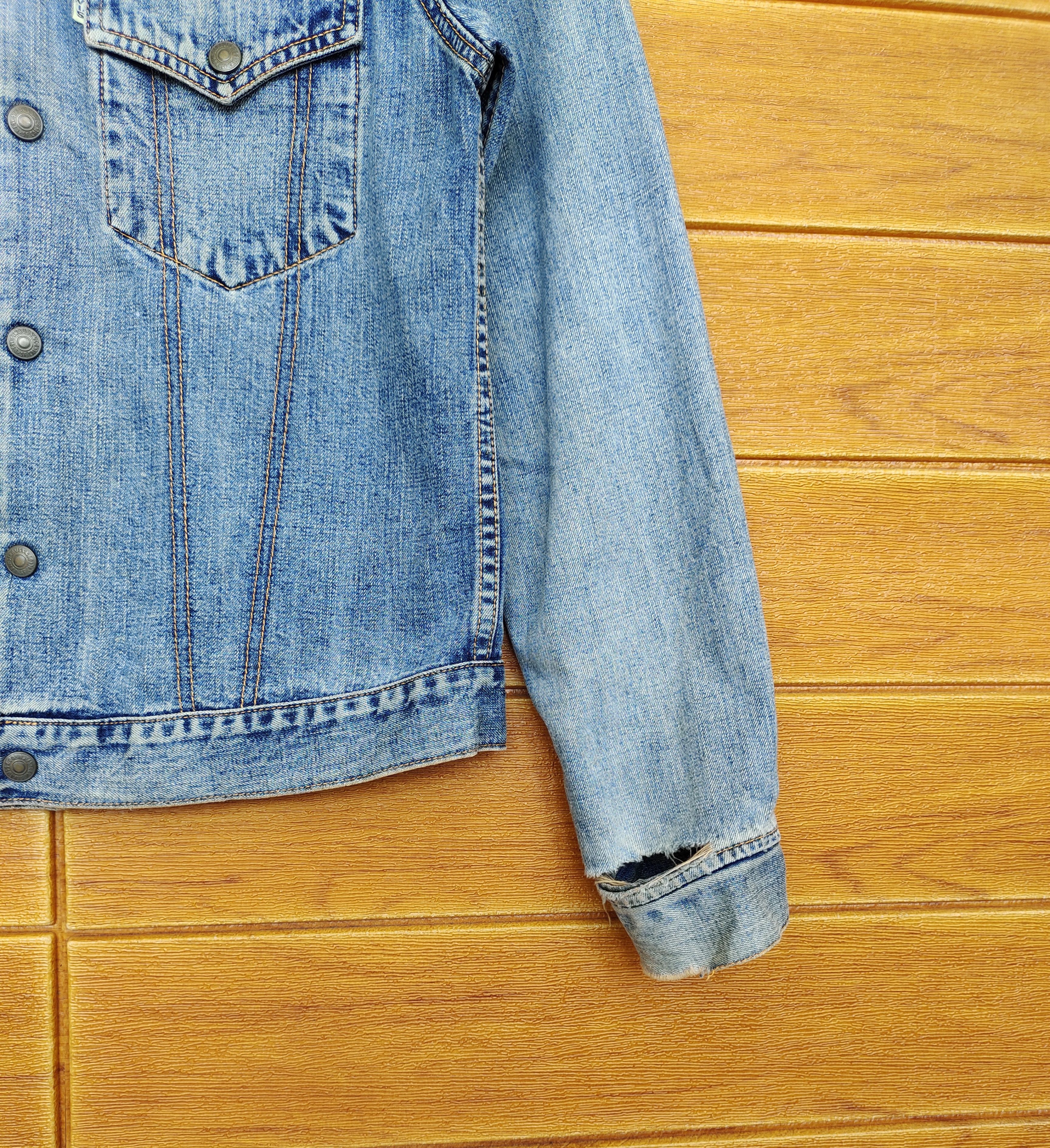 Levi's Vintage 90s Levis Distressed patina Denim Jacket Size US M / EU 48-50 / 2 - 6 Thumbnail
