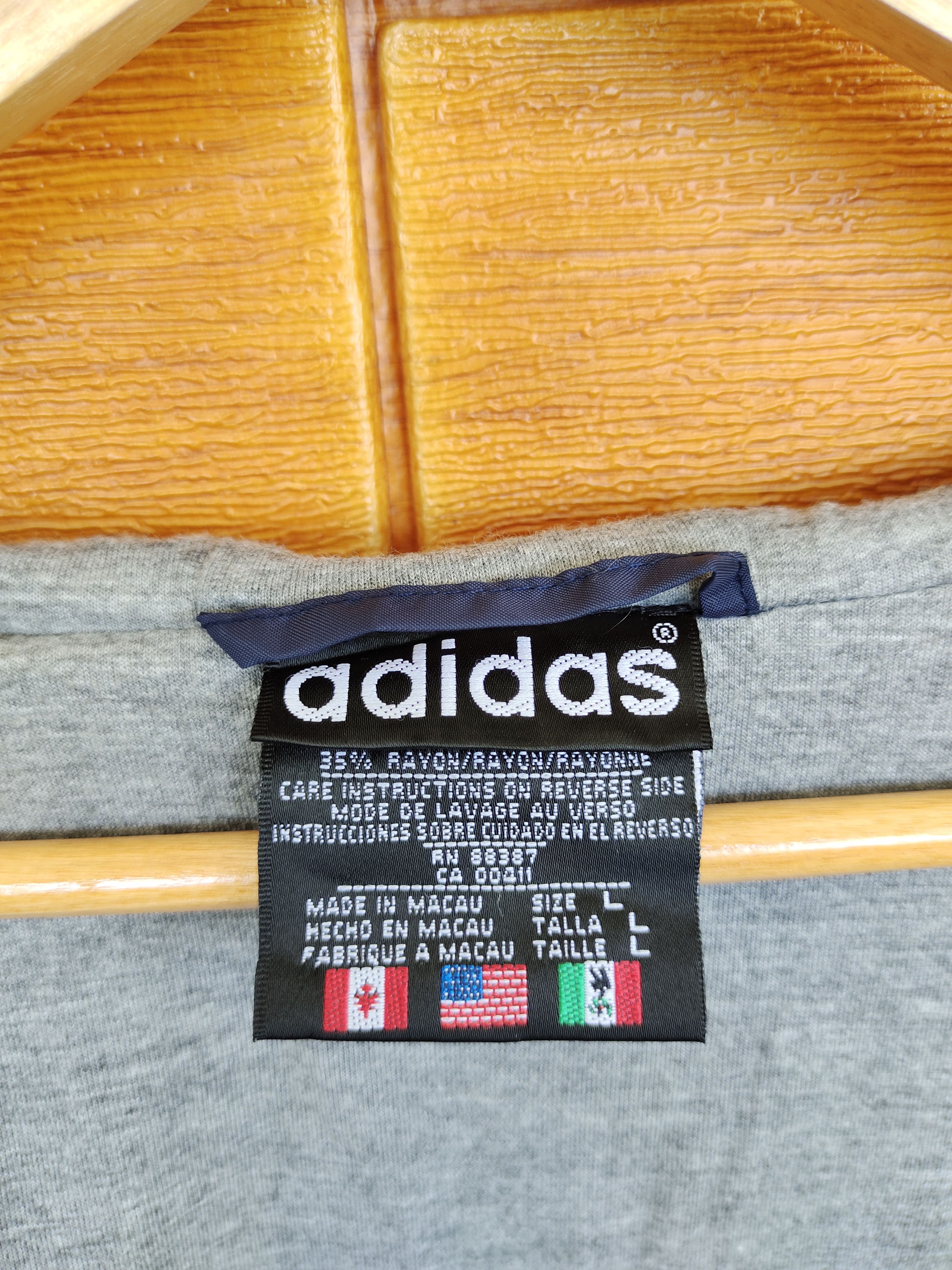 Vintage Vintage 90s ADIDAS Light Jacket Size US L / EU 52-54 / 3 - 16 Thumbnail