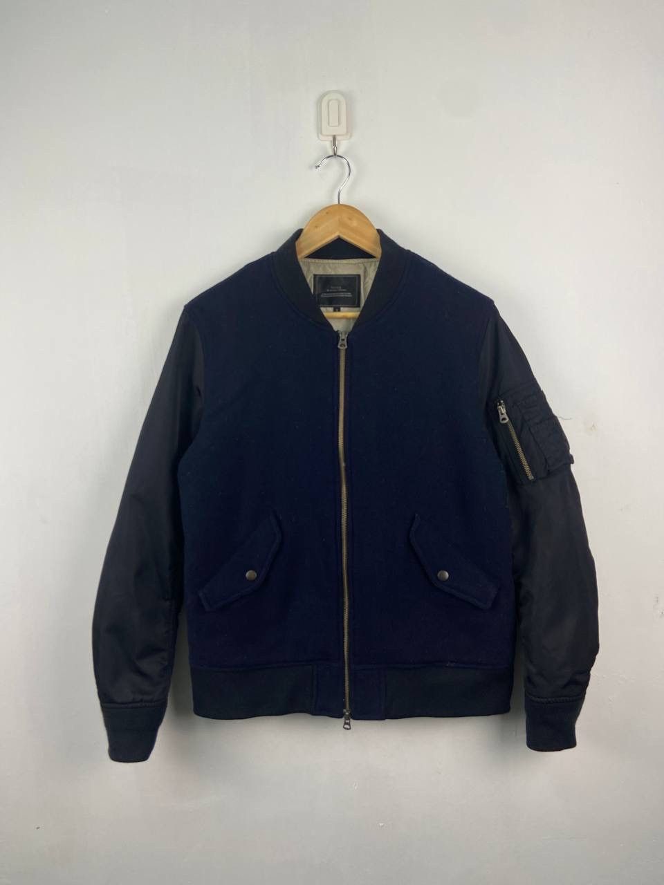 Japanese Brand Vintage Slick Navy Blue Varsity Jacket Size US M / EU 48-50 / 2 - 1 Thumbnail