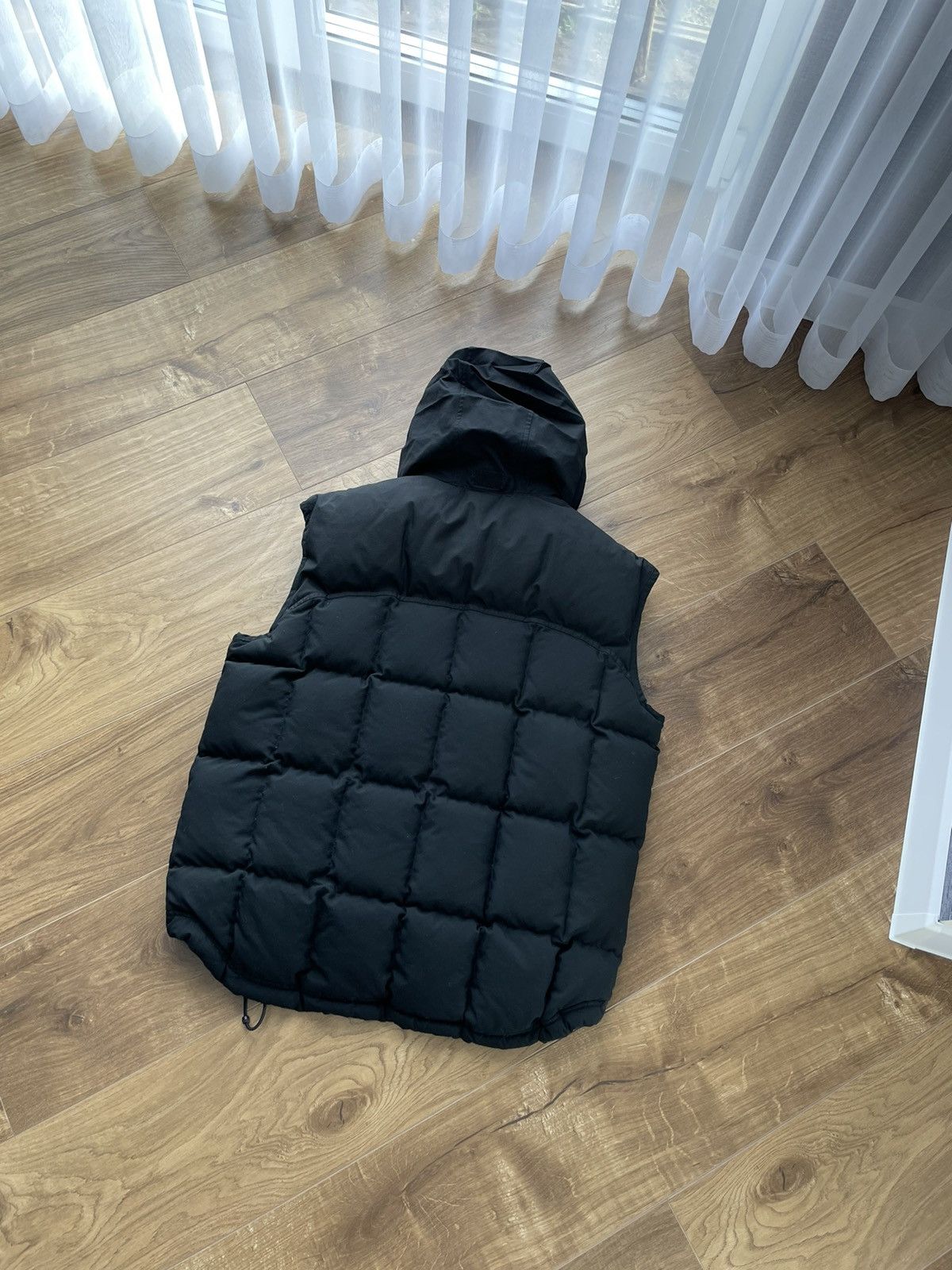 Nike Vintage Nike Swoosh Black Down Puffer Hooded Vest Size M Size US M / EU 48-50 / 2 - 11 Thumbnail