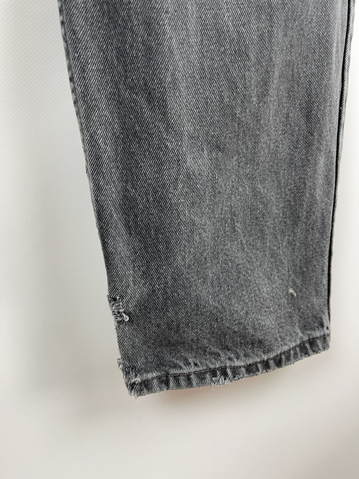Levi's Levi’s 550 vintage 90s grey distressed denim jeans pants Size US 34 / EU 50 - 8 Thumbnail