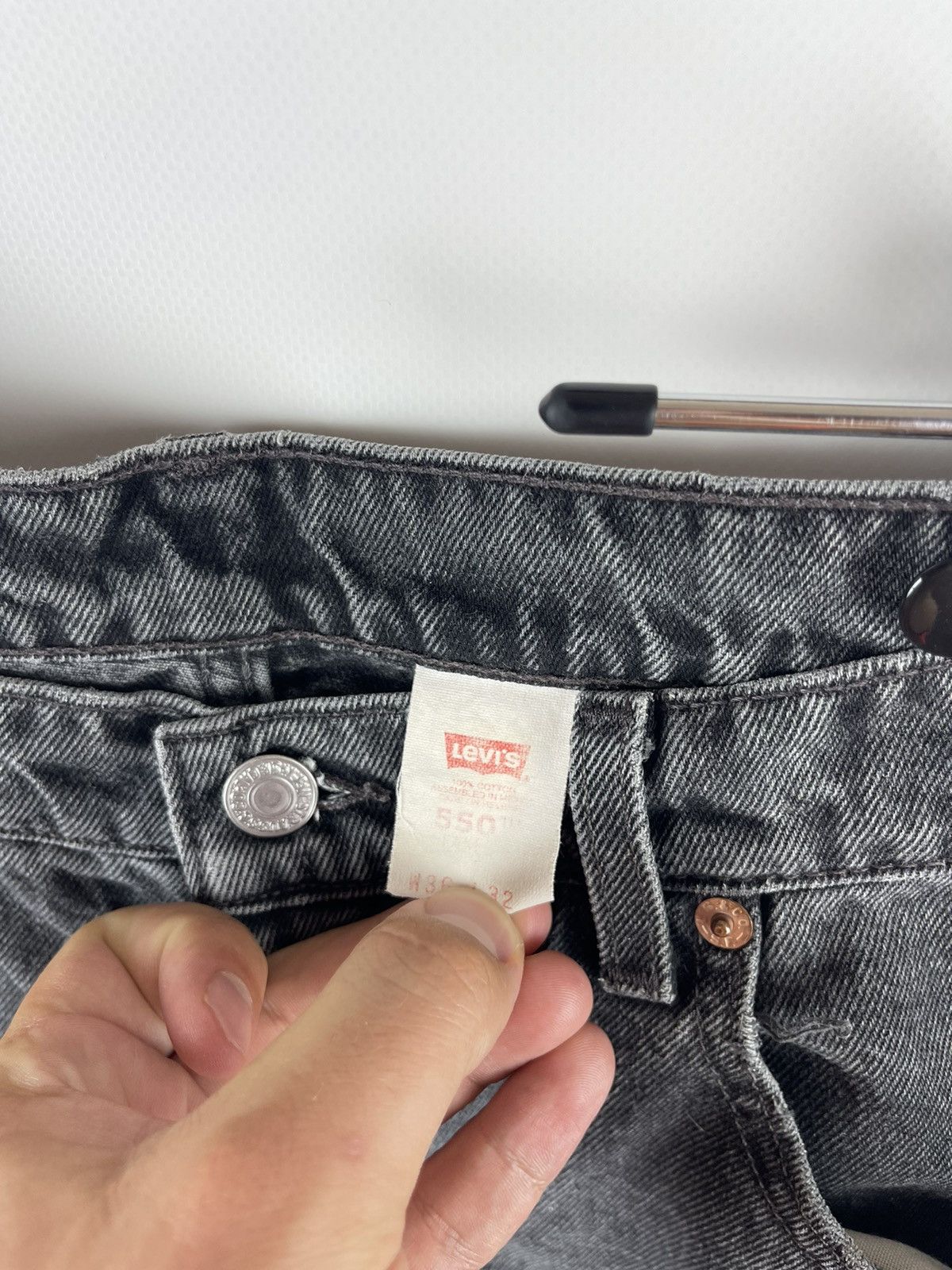 Levi's Levi’s 550 vintage 90s grey distressed denim jeans pants Size US 34 / EU 50 - 9 Thumbnail