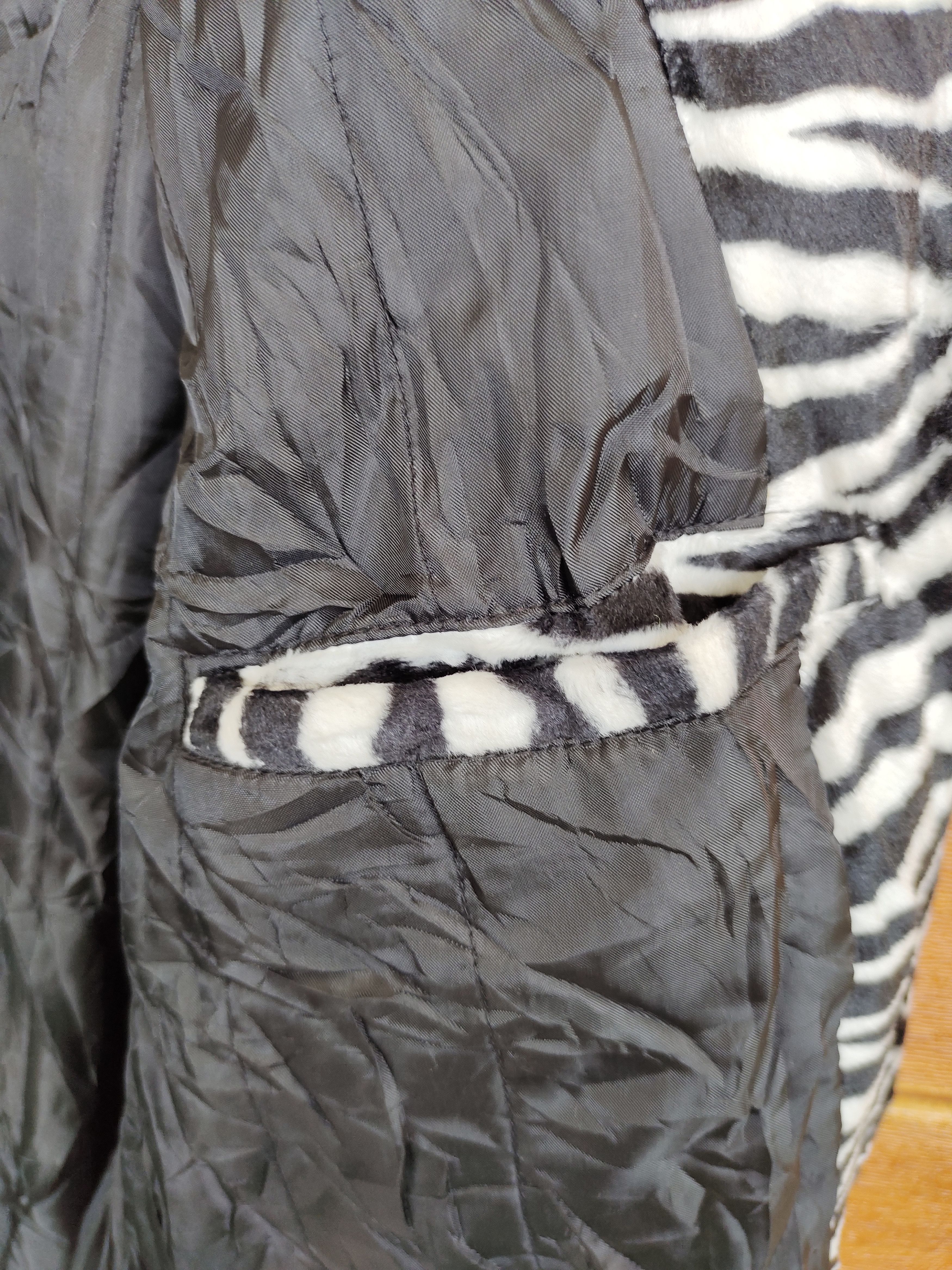 BERNINGS SHO Japanese Brand BERNING SHO Zebra Printed Velvet Jacket Size US L / EU 52-54 / 3 - 13 Thumbnail
