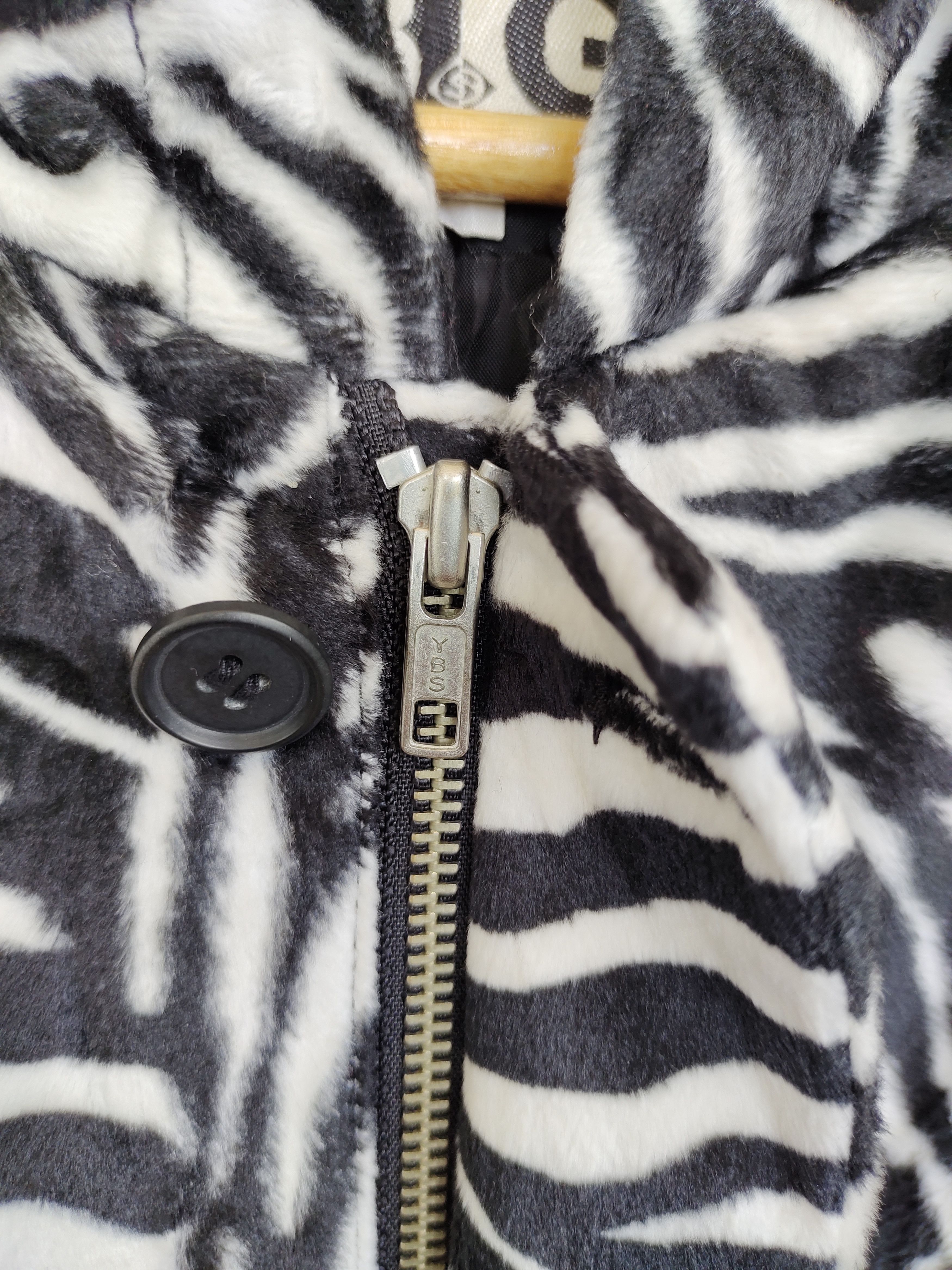 BERNINGS SHO Japanese Brand BERNING SHO Zebra Printed Velvet Jacket Size US L / EU 52-54 / 3 - 11 Thumbnail