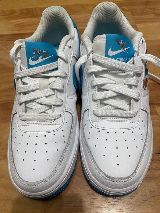 lola bunny nike air force 1