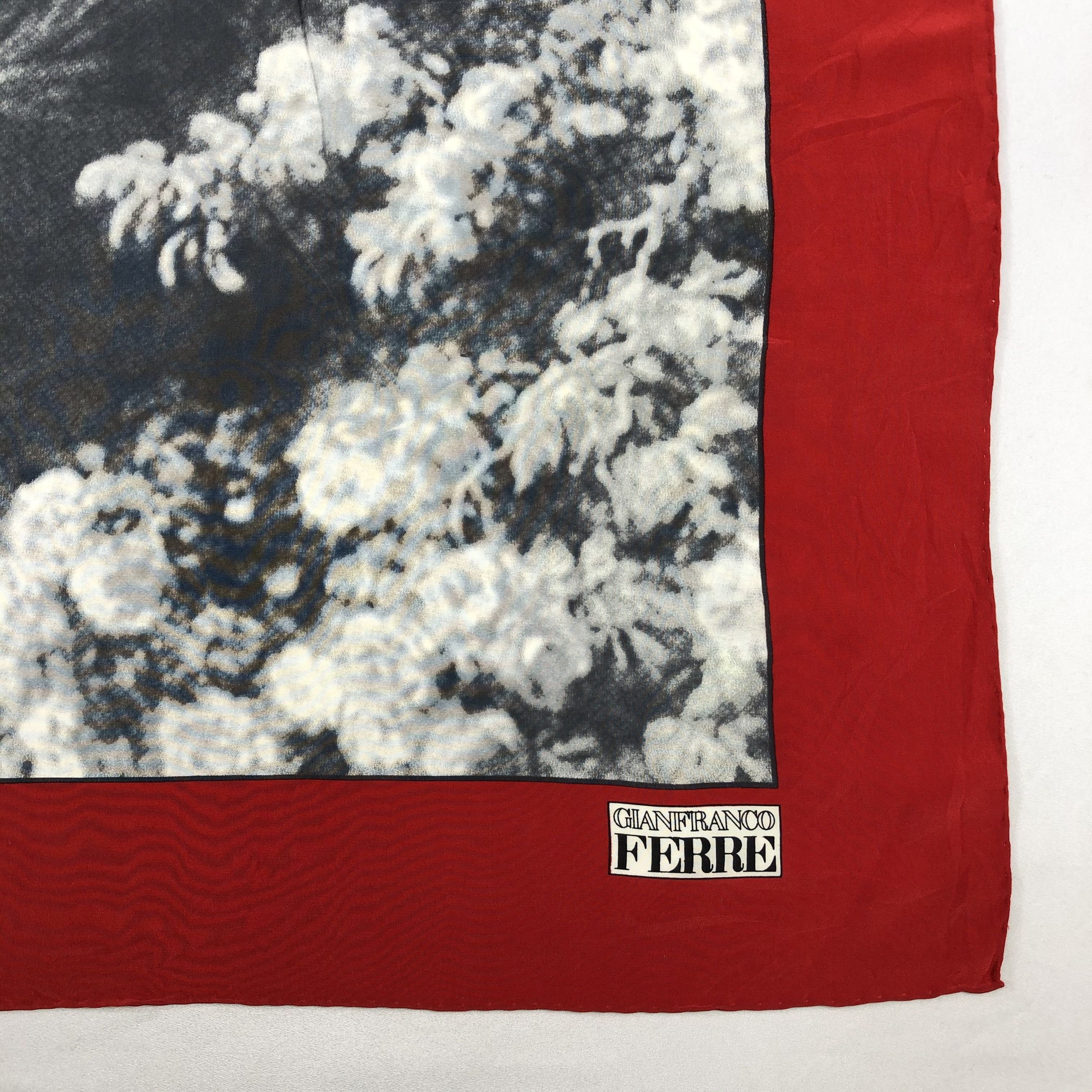 Gianfranco Ferre Vintage Gianfranco Ferre Silk Scarf Size ONE SIZE - 4 Thumbnail
