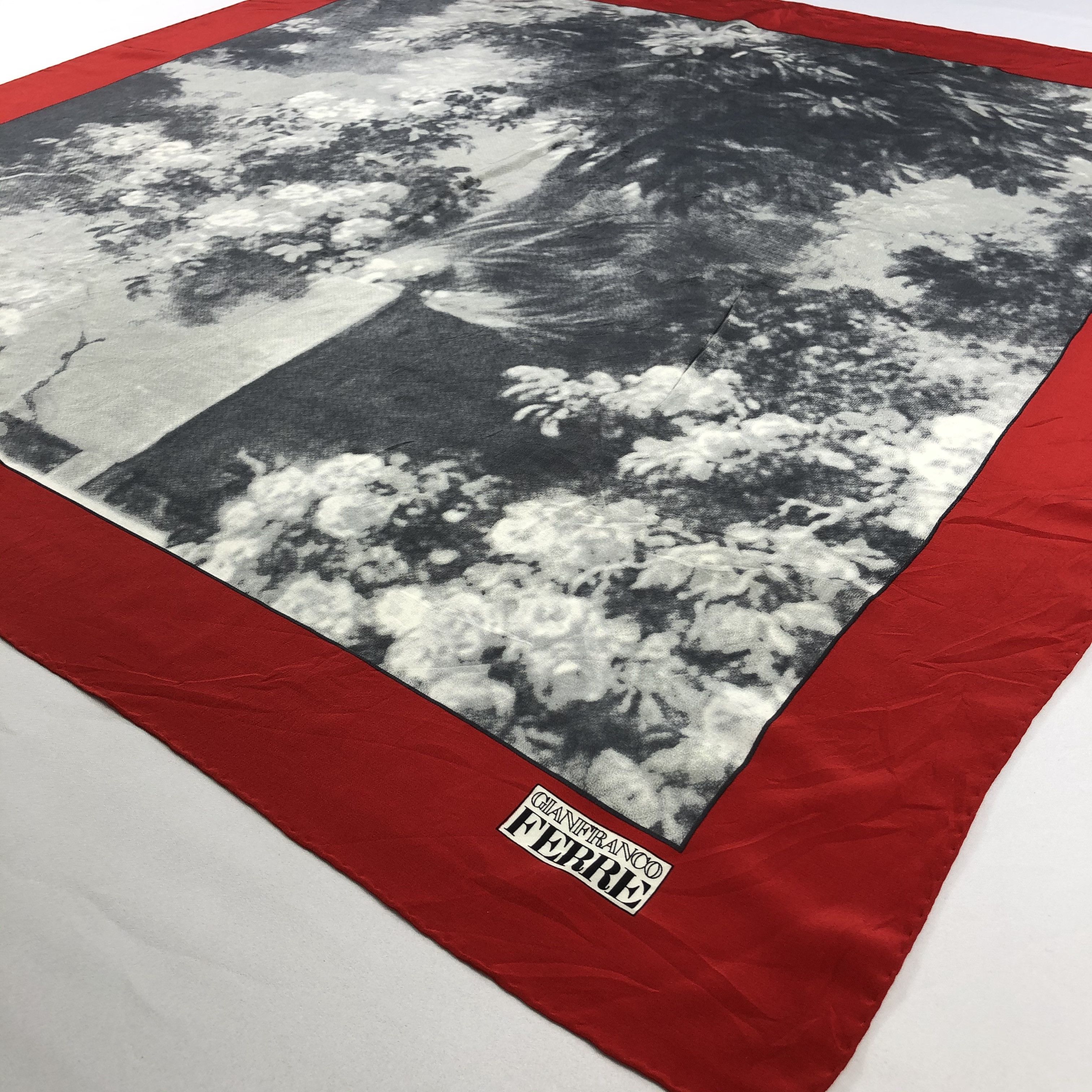 Gianfranco Ferre Vintage Gianfranco Ferre Silk Scarf Size ONE SIZE - 3 Thumbnail