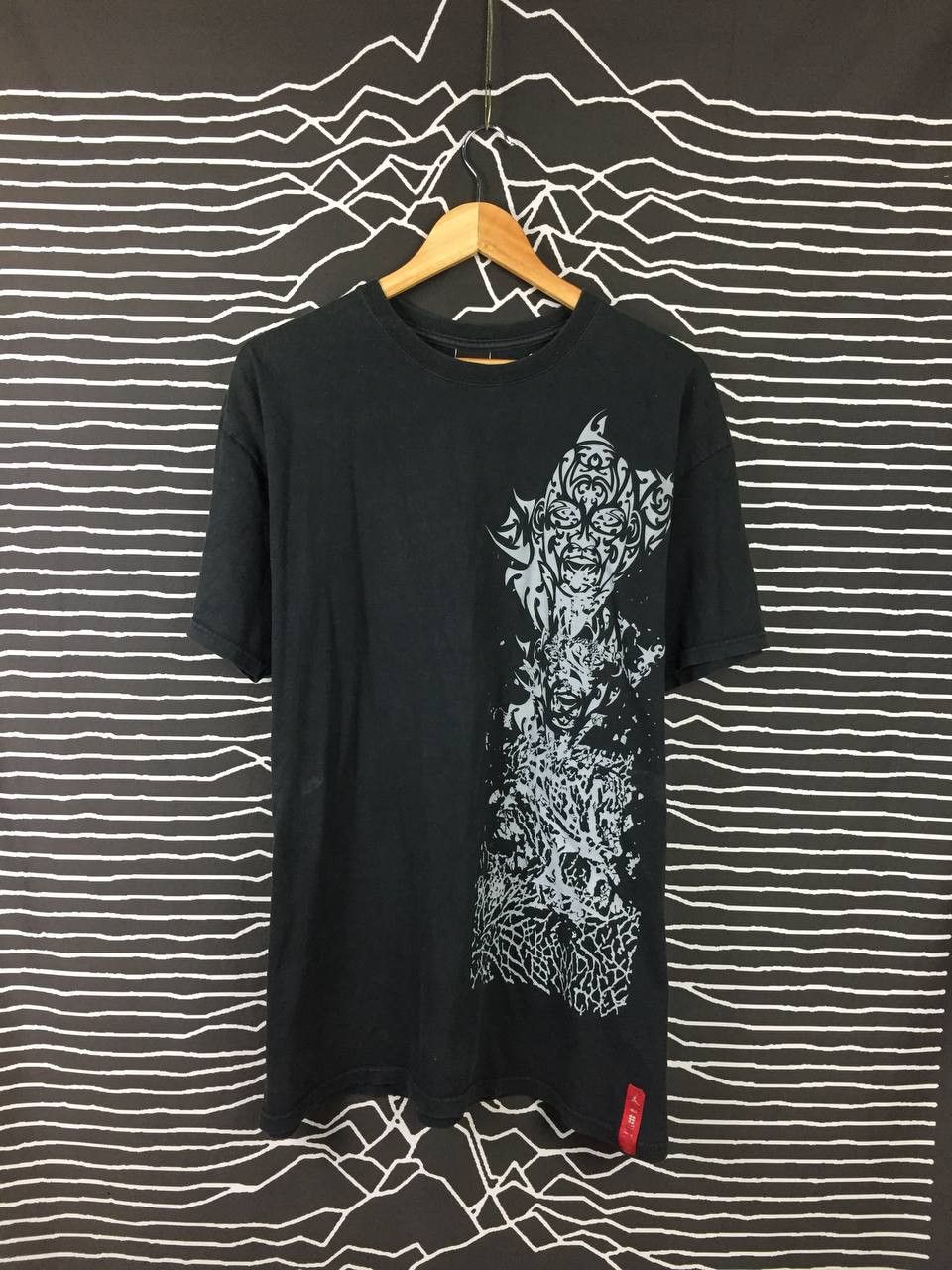 Jordan Brand Vtg Nike Michael Jordan Graffiti Art Tees Size US XL / EU 56 / 4 - 3 Thumbnail