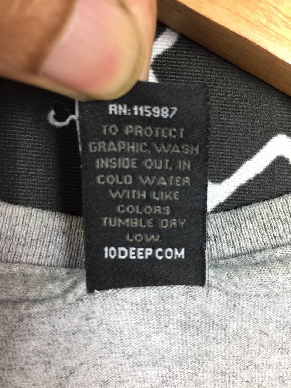 10 Deep Vtg 10DEEP Polo Stadium Rip Off Design Streetwear Tee Size US L / EU 52-54 / 3 - 6 Thumbnail