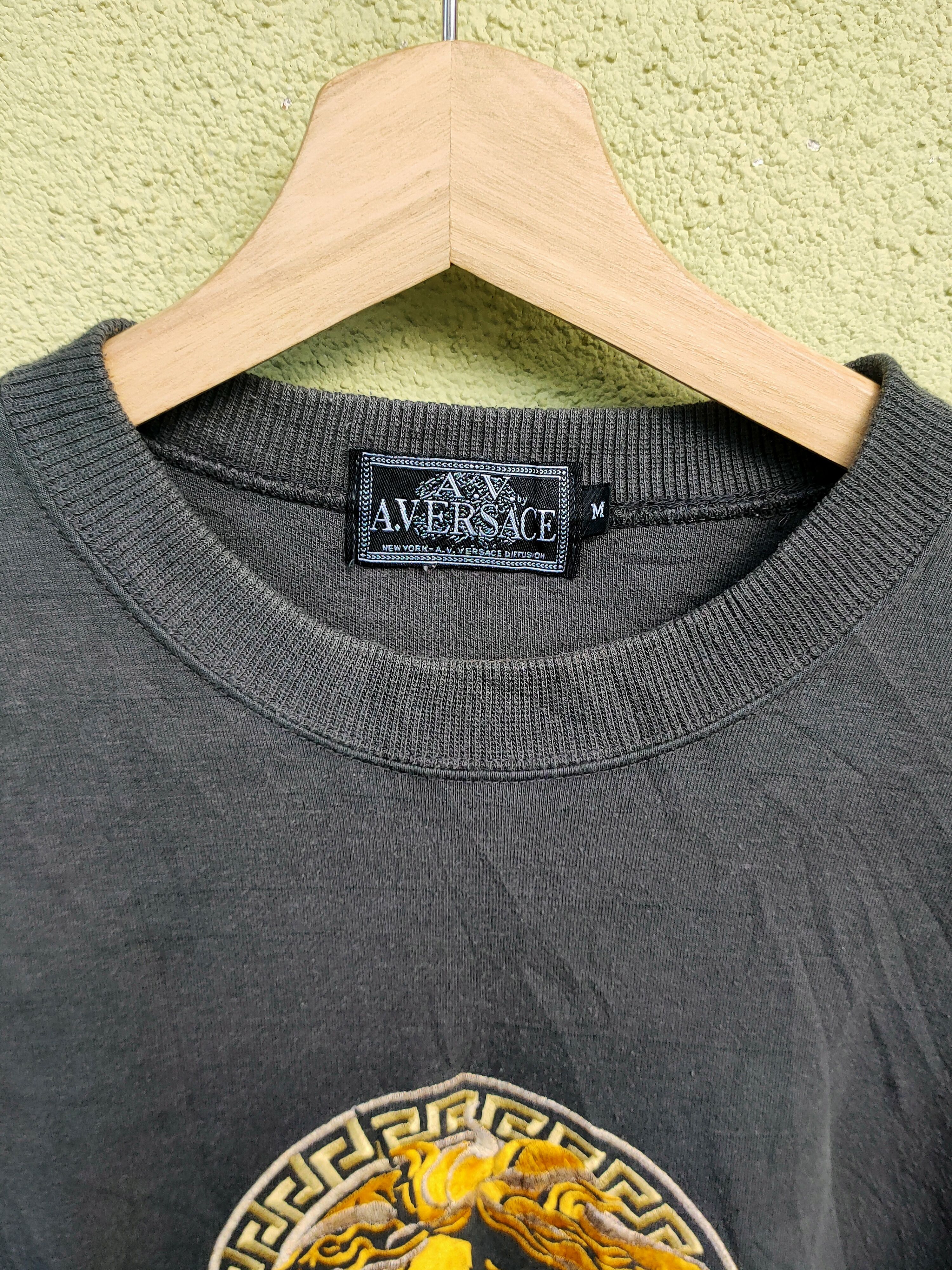 Other A, Versace big logo front sweater Size US M / EU 48-50 / 2 - 3 Thumbnail