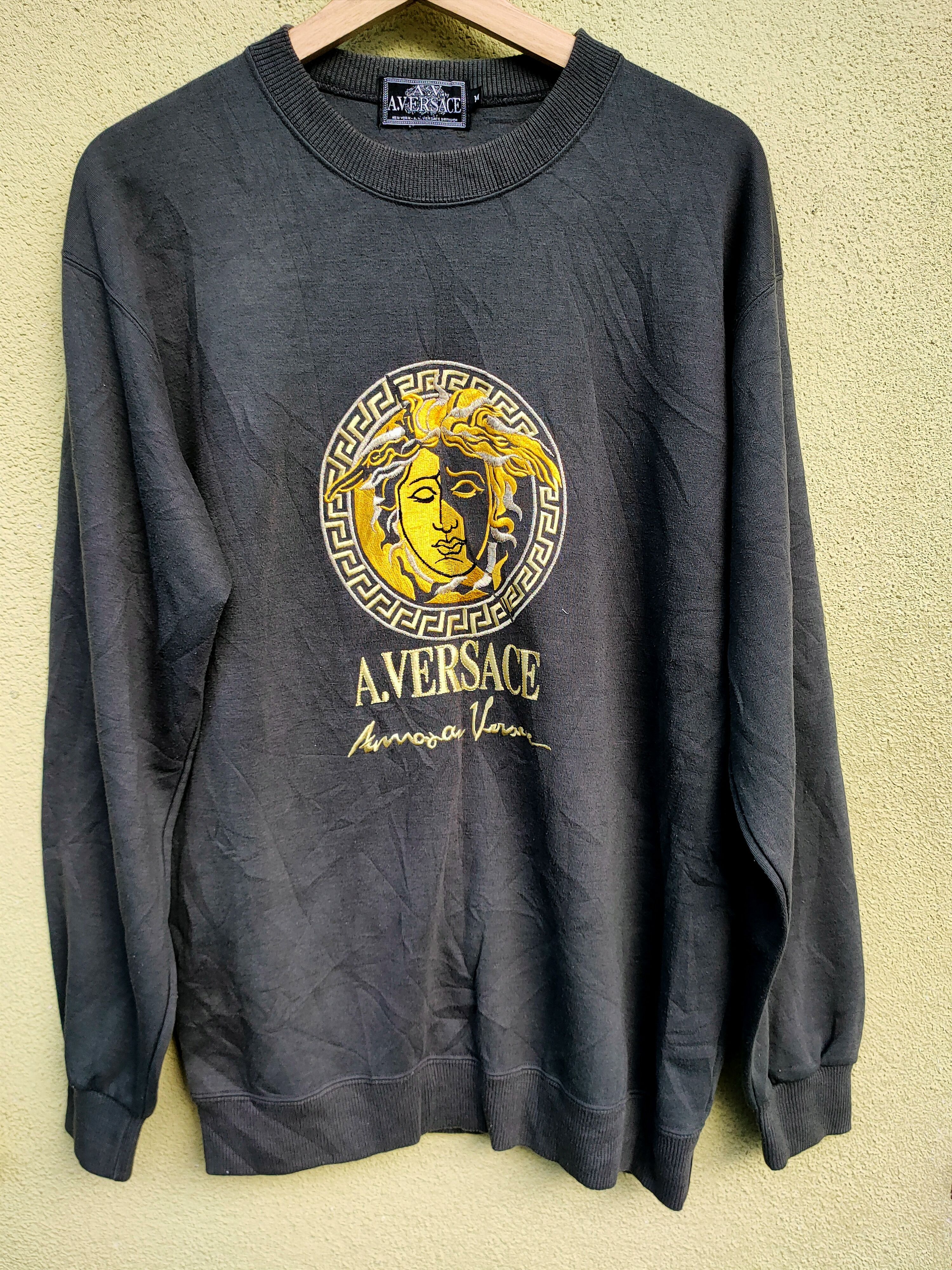 Other A, Versace big logo front sweater Size US M / EU 48-50 / 2 - 1 Thumbnail