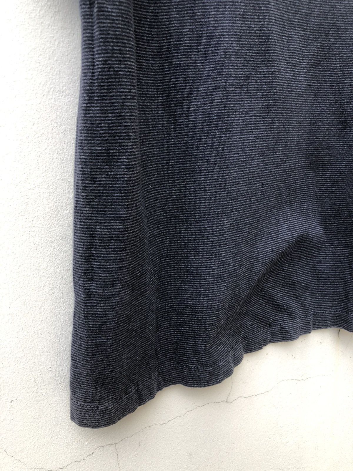NFL Vintage 1994 LA Chargers Faded Black Striped NFL t shirt Size US XL / EU 56 / 4 - 12 Thumbnail