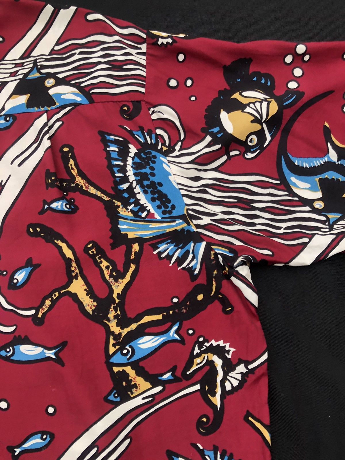Vintage Vintage Pineapple Juice Marine Life Distress Rayon Hawaiian Size US M / EU 48-50 / 2 - 22 Thumbnail