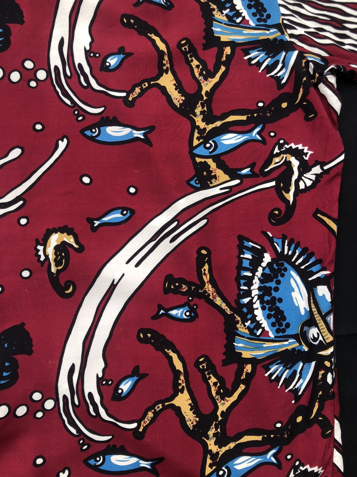 Vintage Vintage Pineapple Juice Marine Life Distress Rayon Hawaiian Size US M / EU 48-50 / 2 - 20 Thumbnail