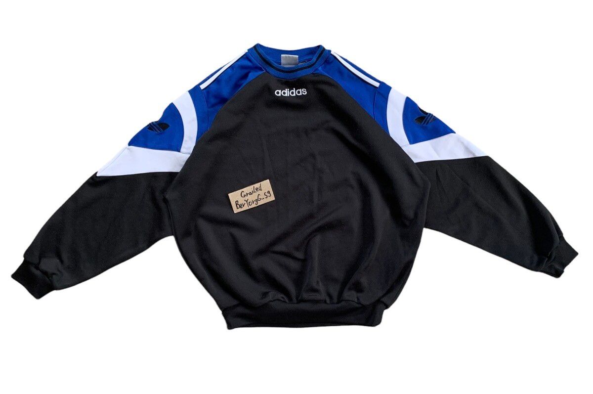 Adidas Adidas vintage sweatshirt crewneck small logo Size US M / EU 48-50 / 2 - 1 Preview