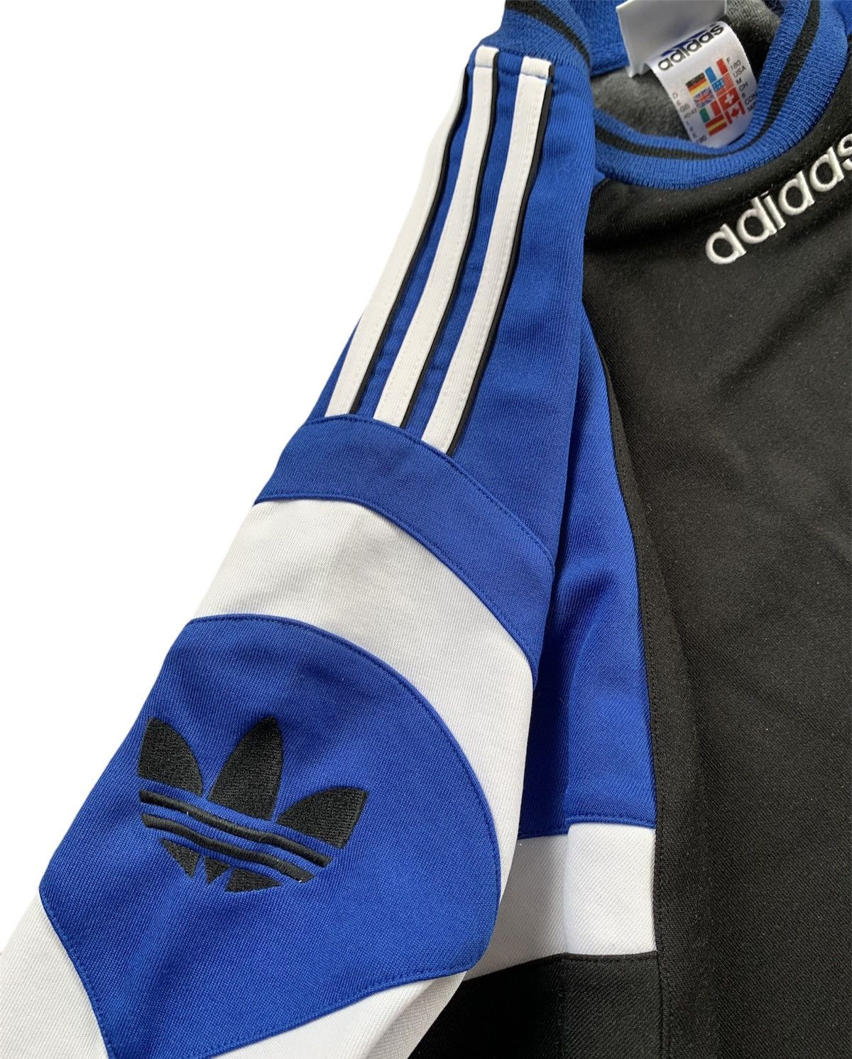 Adidas Adidas vintage sweatshirt crewneck small logo Size US M / EU 48-50 / 2 - 4 Thumbnail