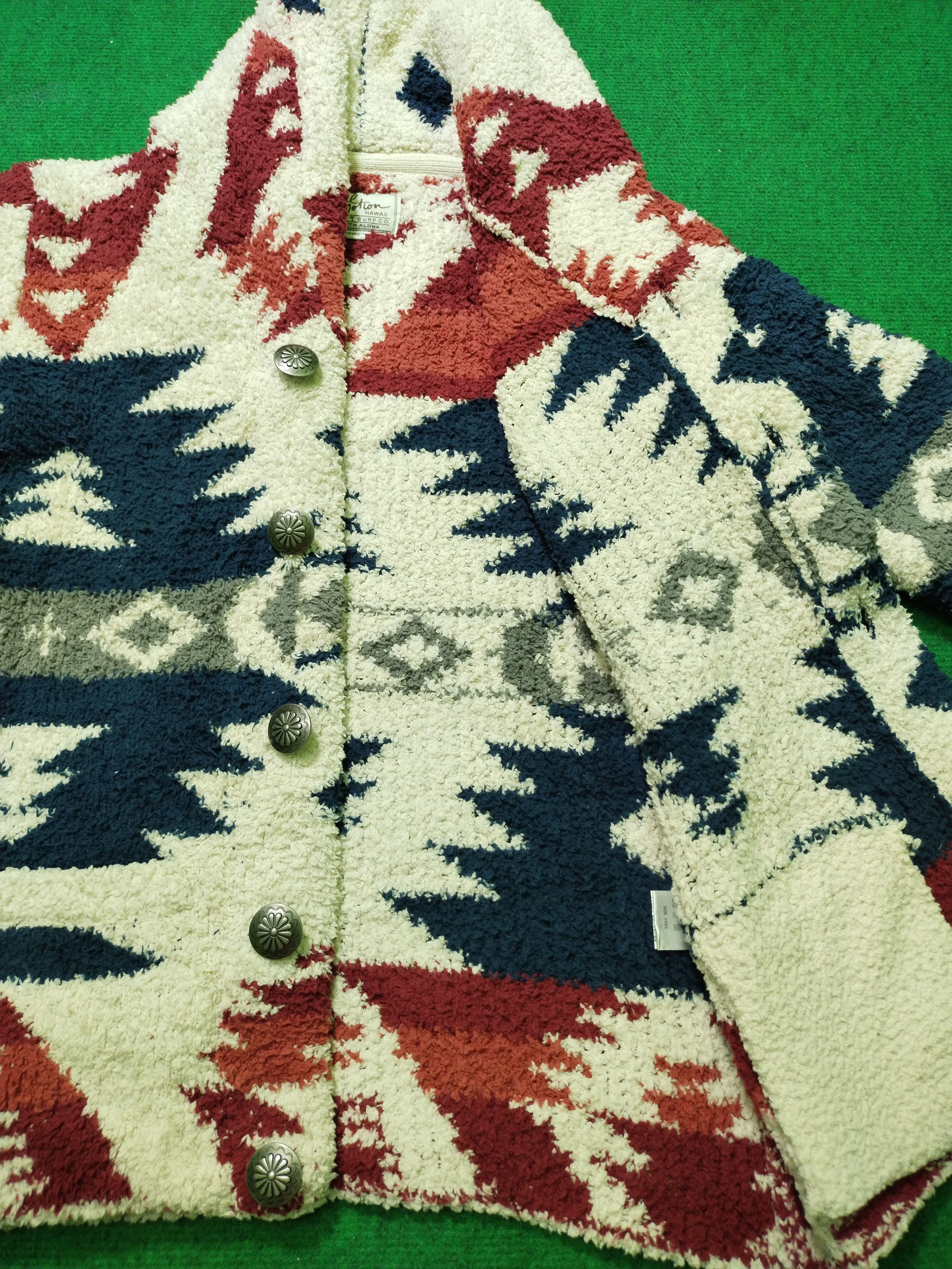 Japanese Brand Vintage Local Motion Hawaii Premium Surf CO Made With Aloha Size US M / EU 48-50 / 2 - 7 Thumbnail