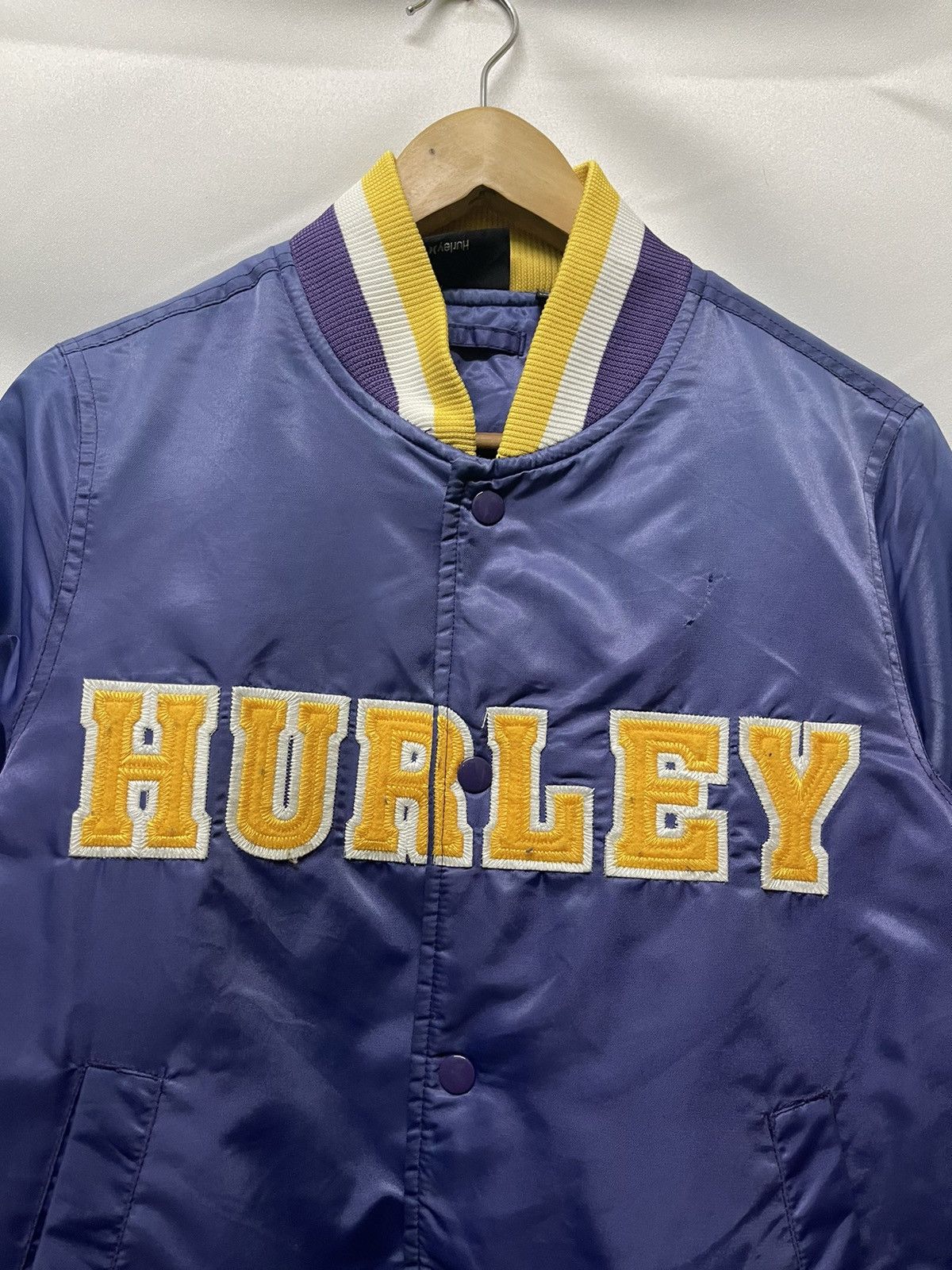 Hurley VINTAGE HURLEY BIG LOGO VARSITY JACKET Size US S / EU 44-46 / 1 - 9 Thumbnail