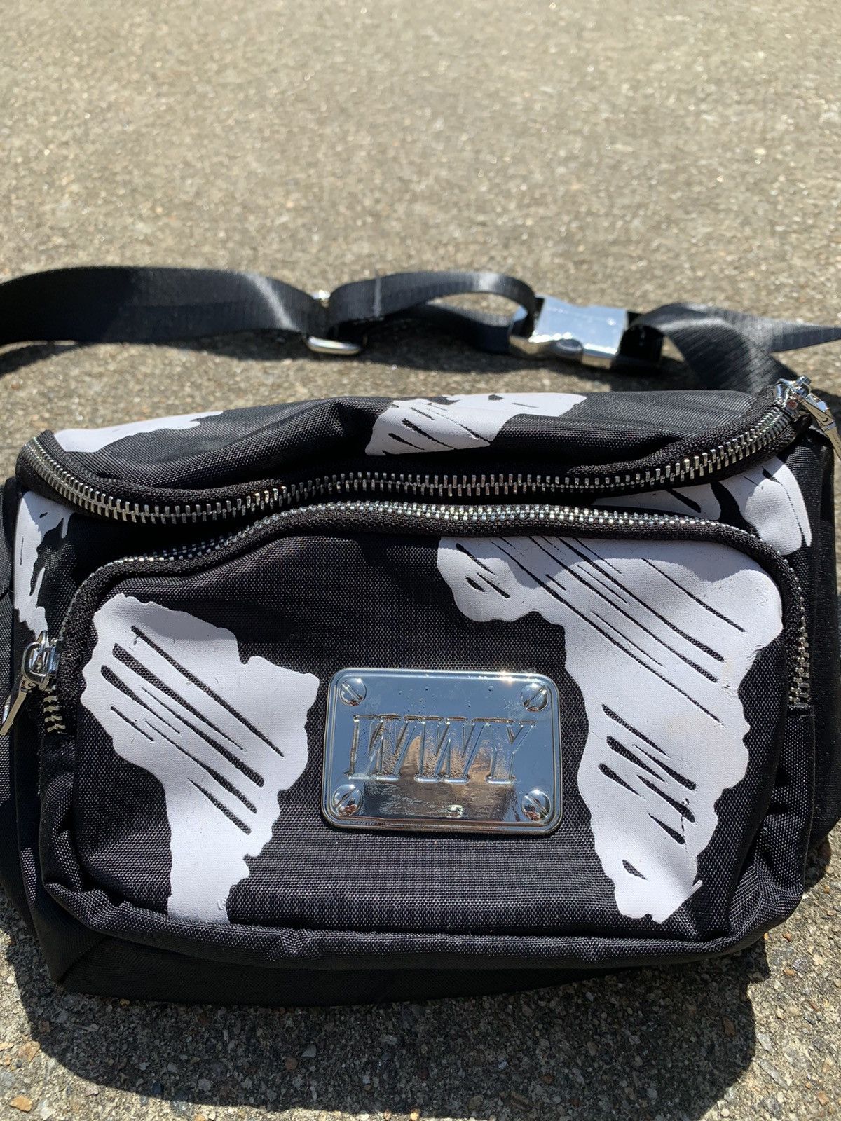 Worldwide Youth World Wide Youth Cross Body Bag Size ONE SIZE - 2 Thumbnail