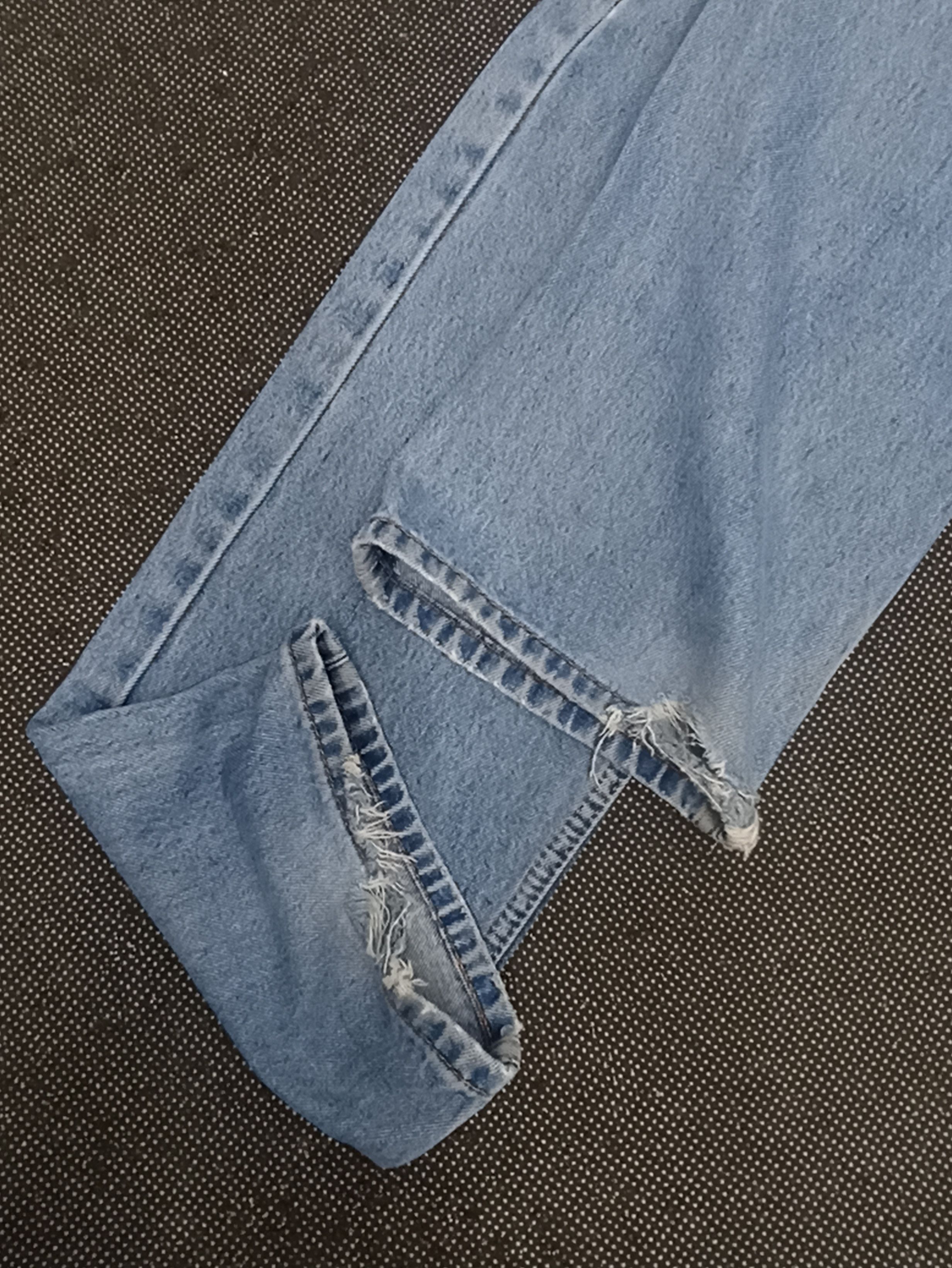 Jean × Levi's × Vintage VINTAGE LEVIS 505 BLUE WASH JEANS -J333 Size US 35 - 7 Thumbnail
