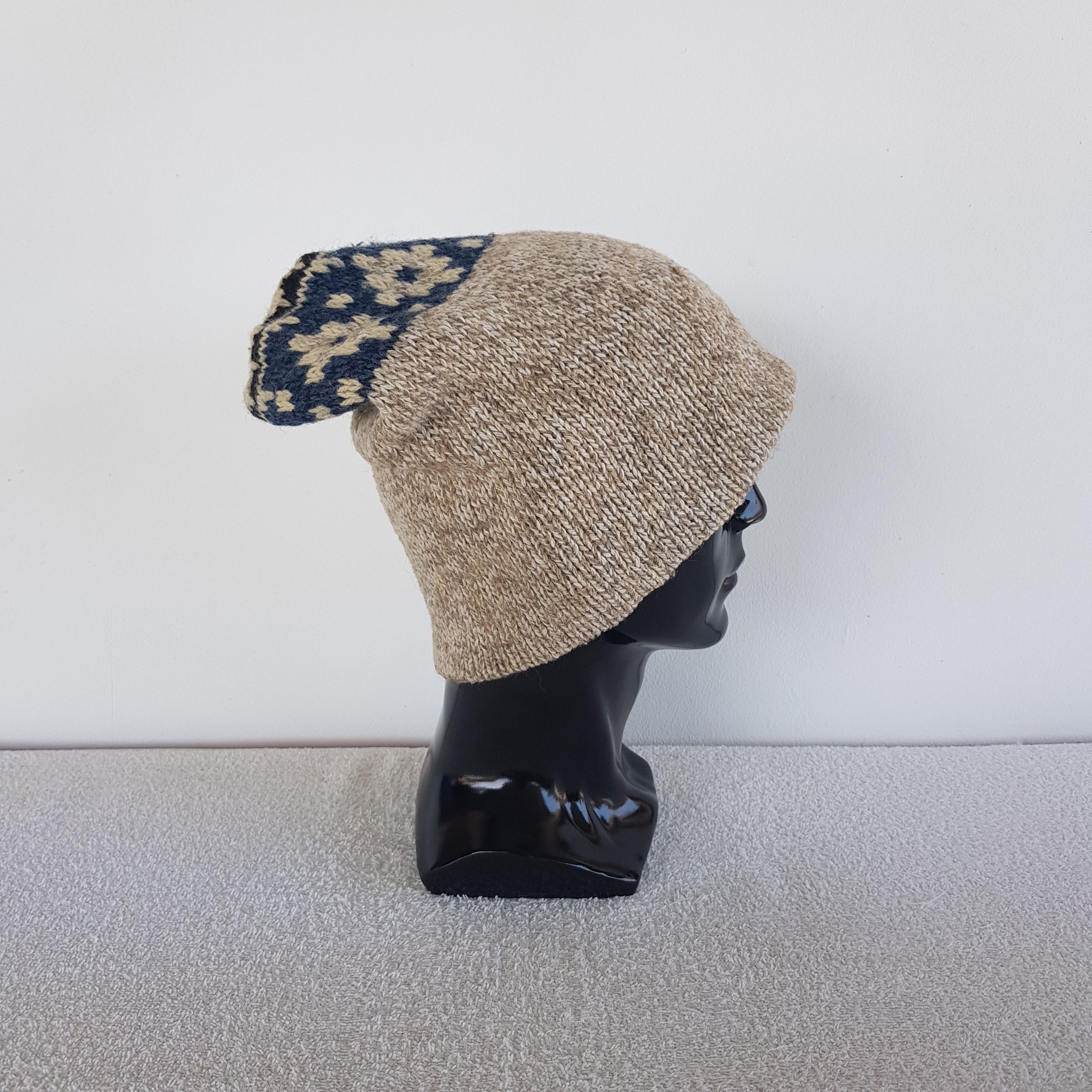 Vintage Vintage Knitted Crochet Beanie Snow Cap Knitted Hats Size ONE SIZE - 3 Thumbnail