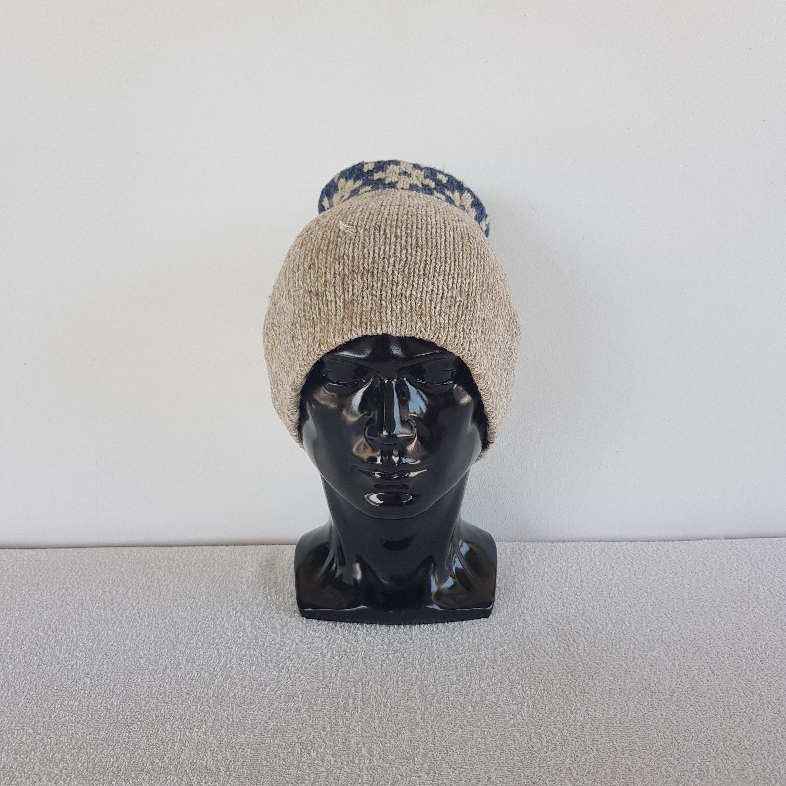 Vintage Vintage Knitted Crochet Beanie Snow Cap Knitted Hats Size ONE SIZE - 2 Thumbnail